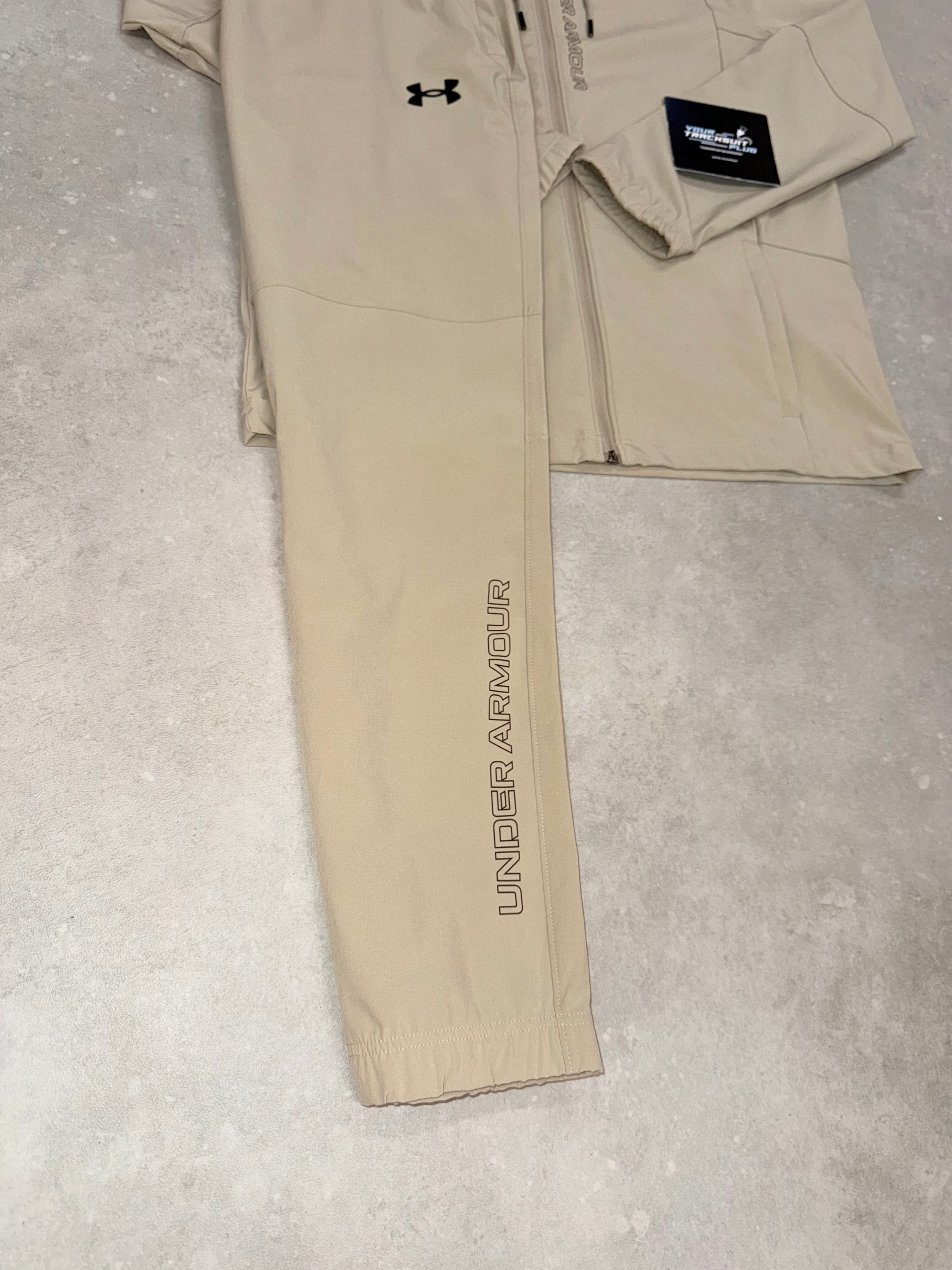 UNDER ARMOUR TRACKSUIT BEIGE // LIMITED EDITION