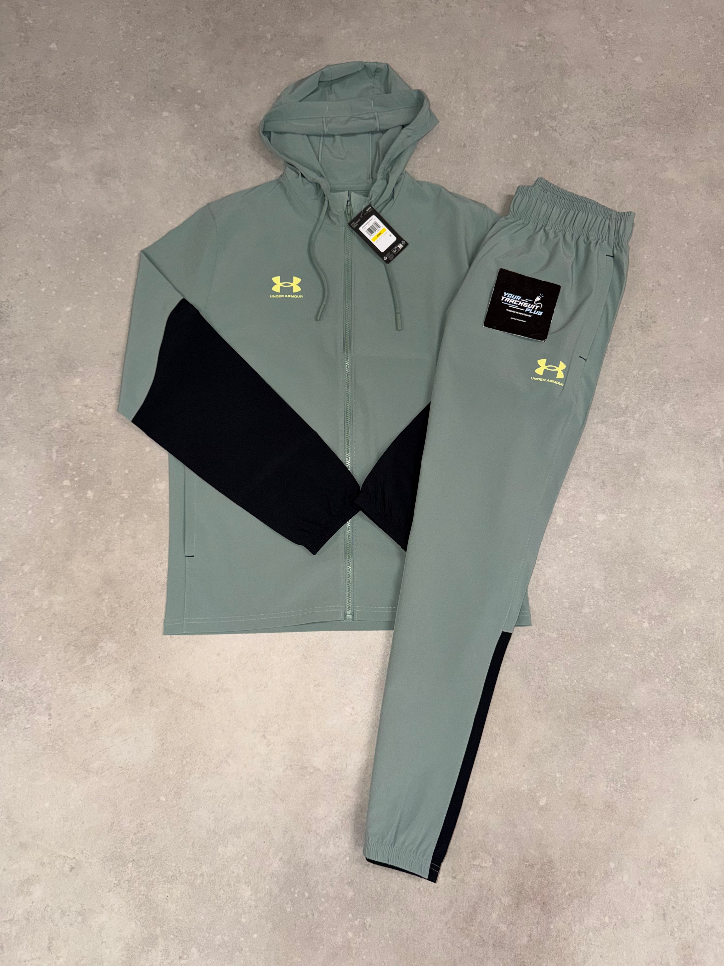 UNDER ARMOUR TRACKSUIT // GREEN & BLACK