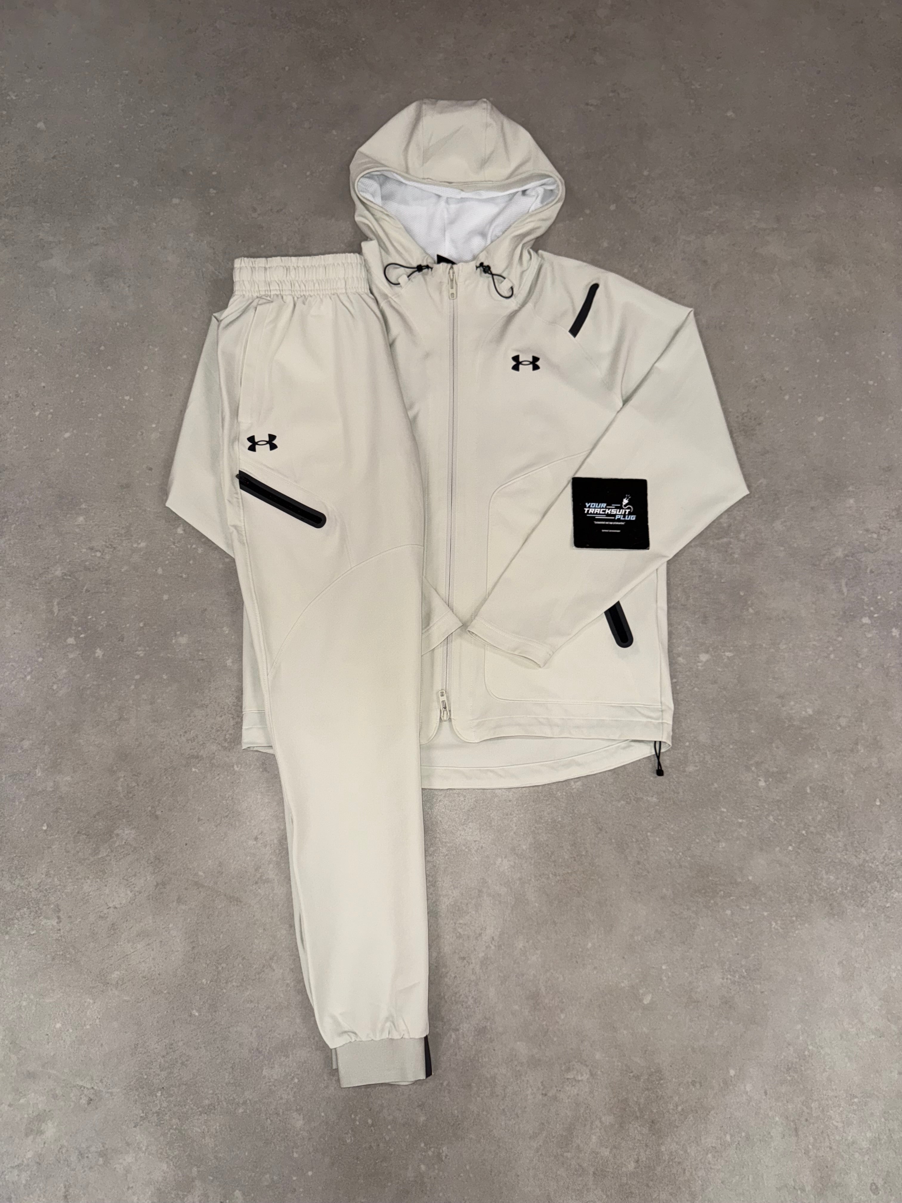 UNDER ARMOUR TRACKSUIT // LIMITED EDITION