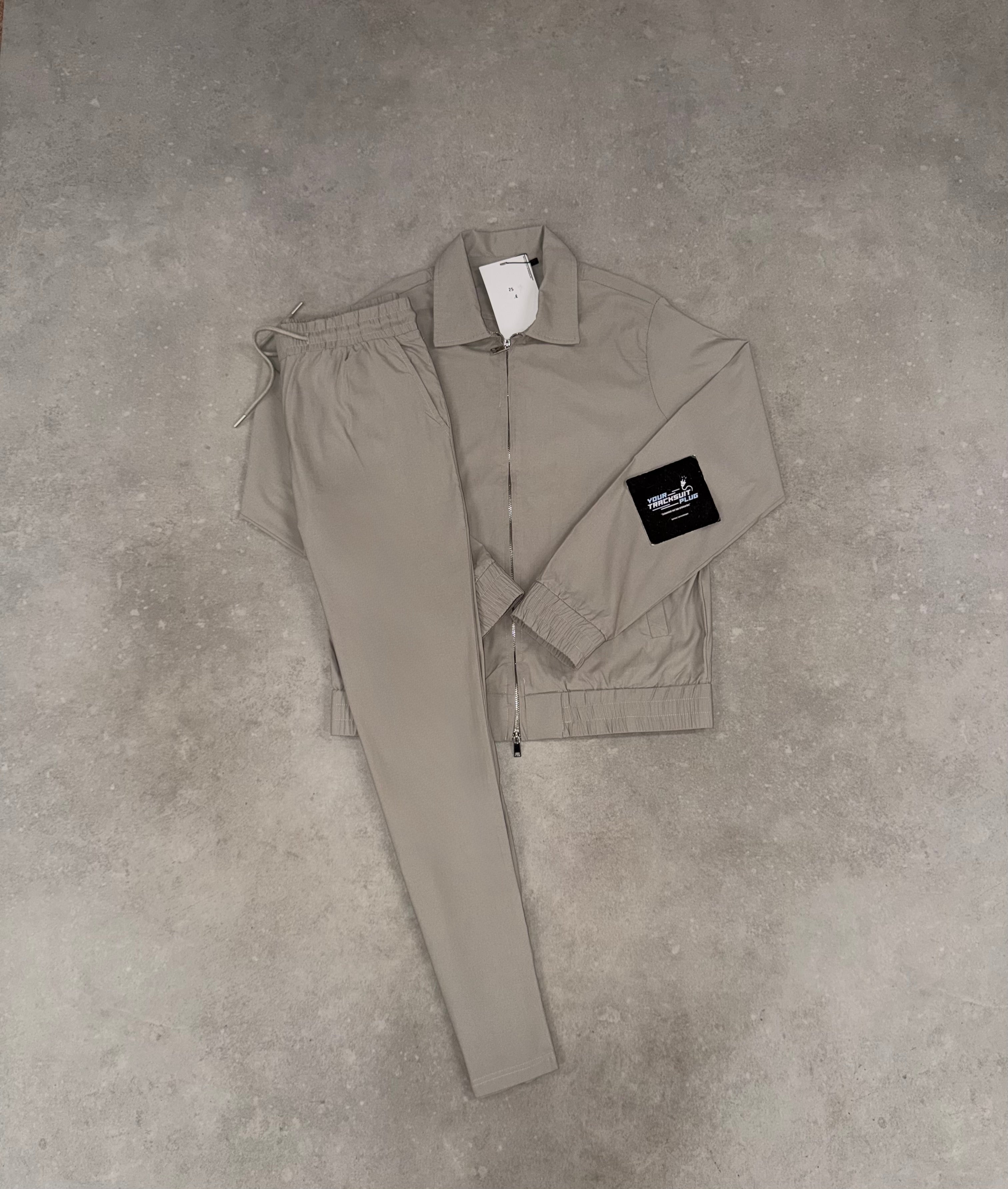 DARK BEIGE TECH SUIT // PREMIUM
