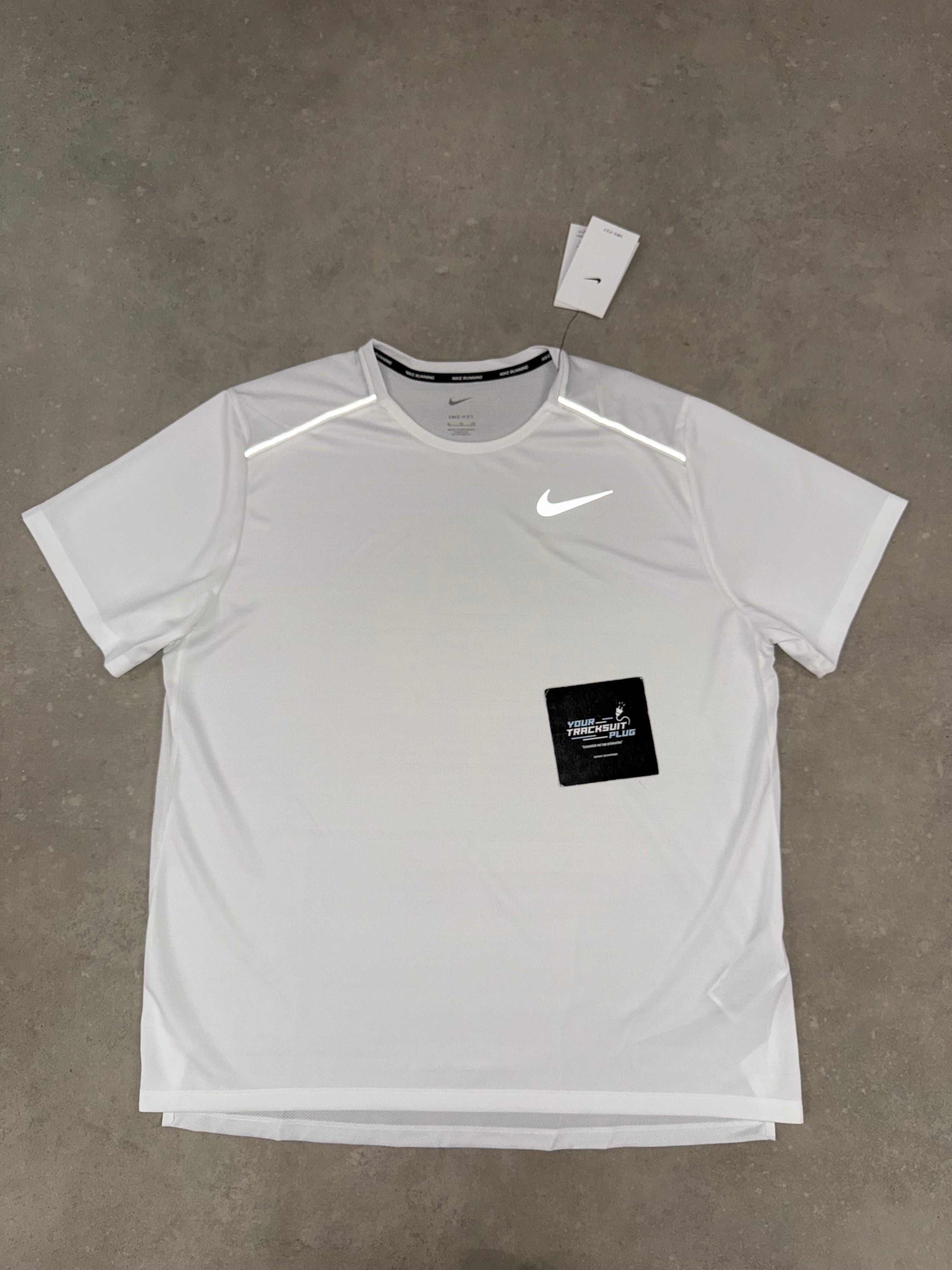 NIKE MILER WHITE & GREY // SUMMER SET