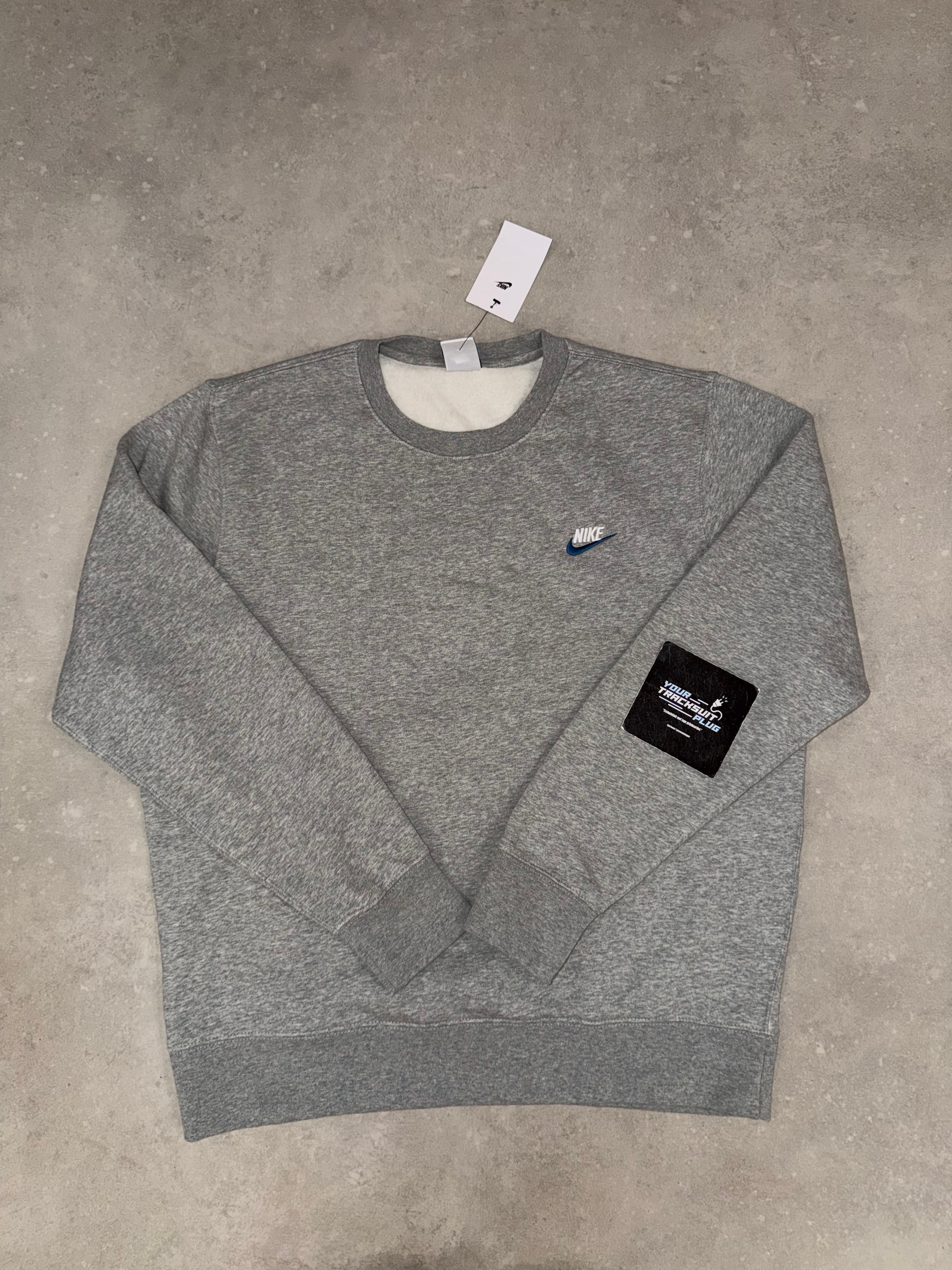 NIKE SWEATER GREY TRACKSUIT // THE LATEST