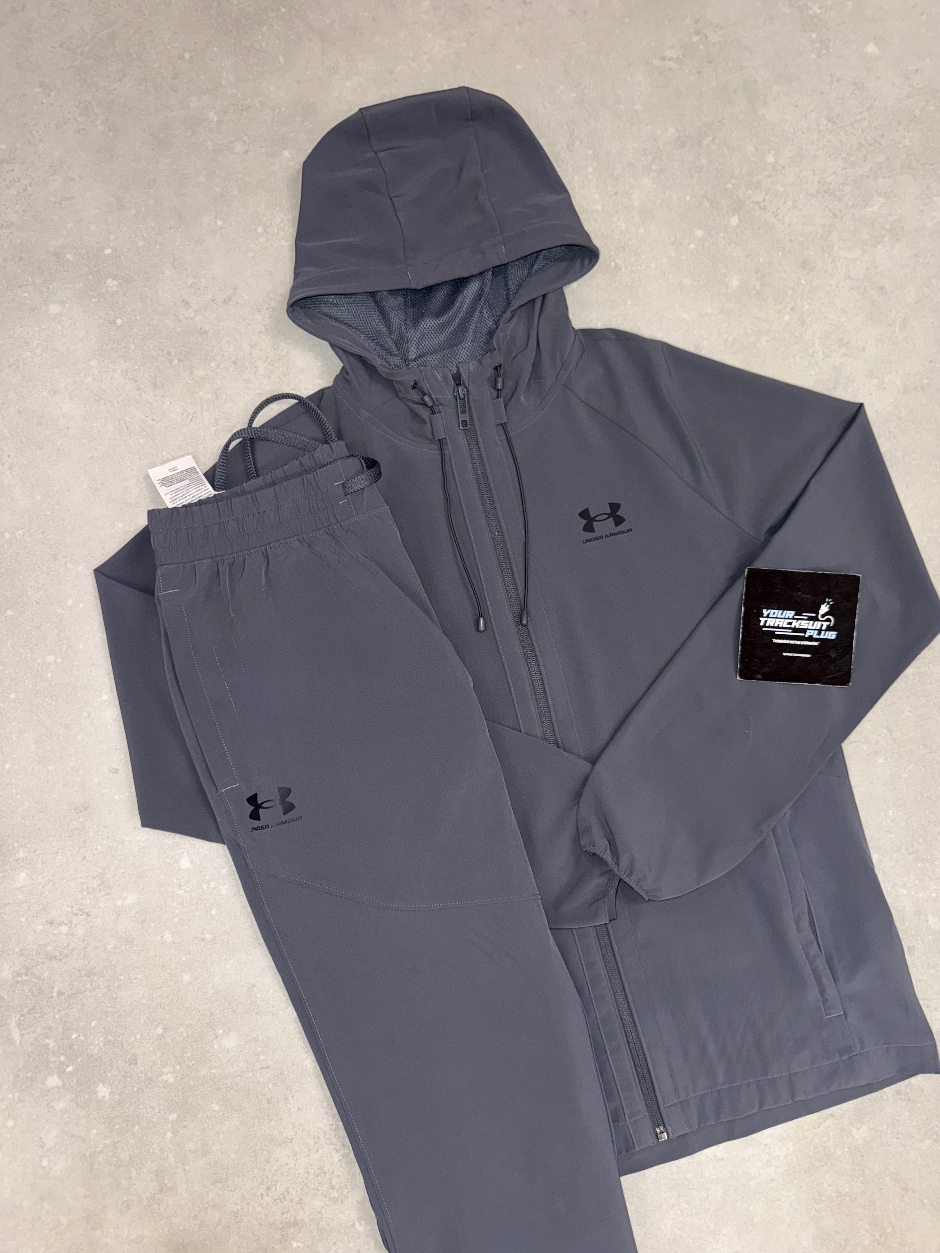 UNDER ARMOUR TRACKSUIT GREY