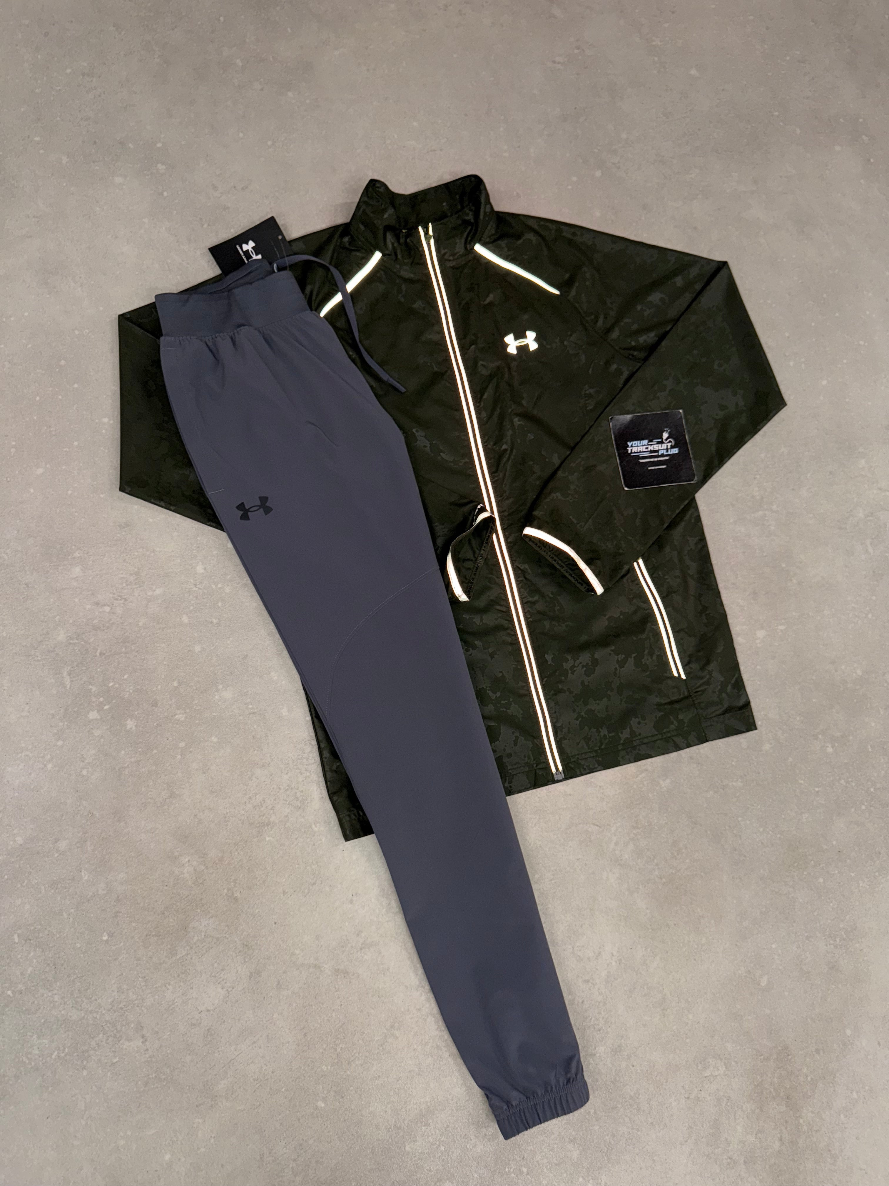 UNDER ARMOUR TRACKSUIT // VERY VERY EXCLUSIVE