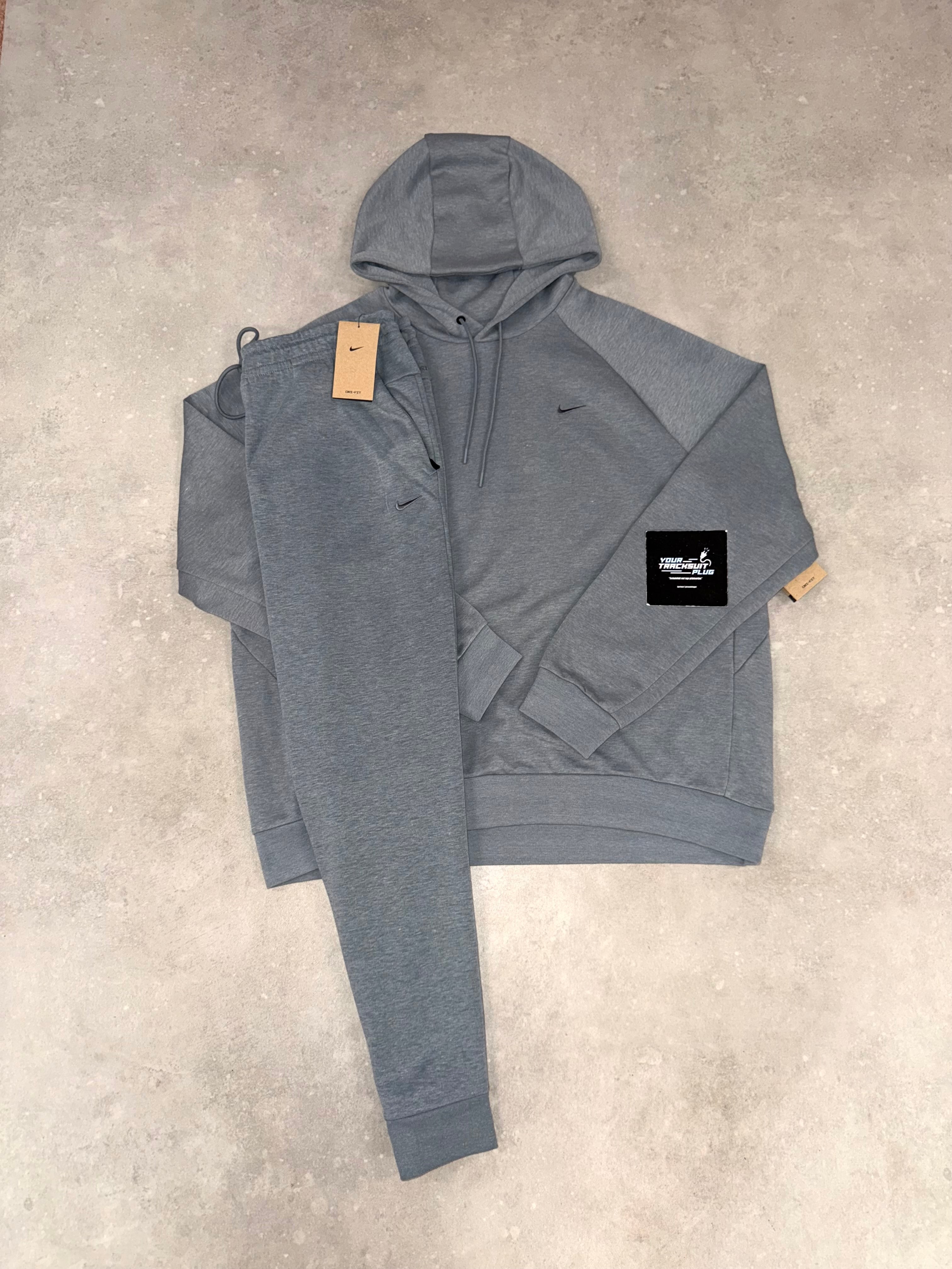 NIKE TRACKSUIT GREY // THE LATEST