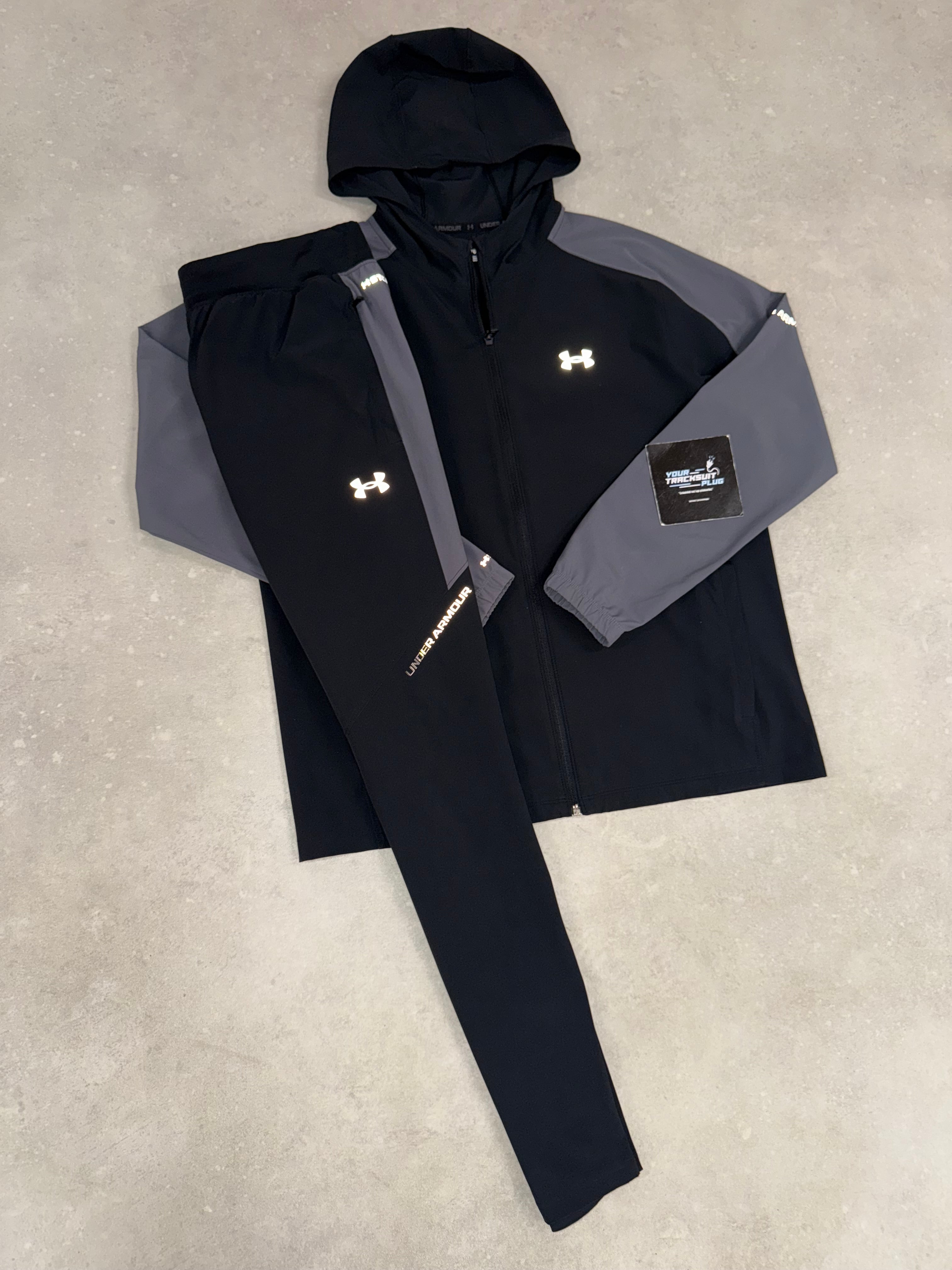UNDER ARMOUR TRACKSUIT BLACK & GREY // THE LATEST