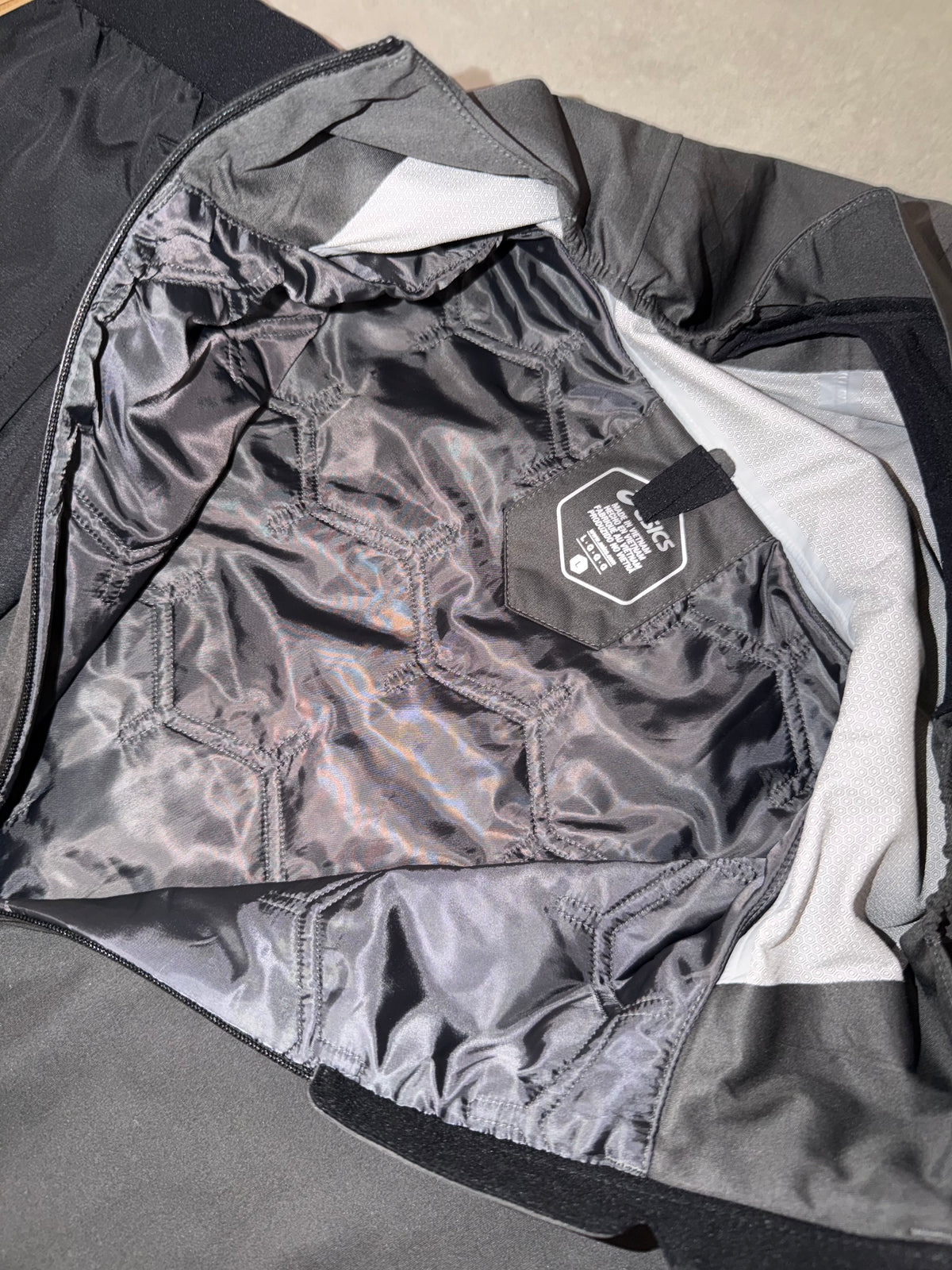 ASICS LITE SHOW TRACKSUIT //VERY EXCLUSIVE EDITION