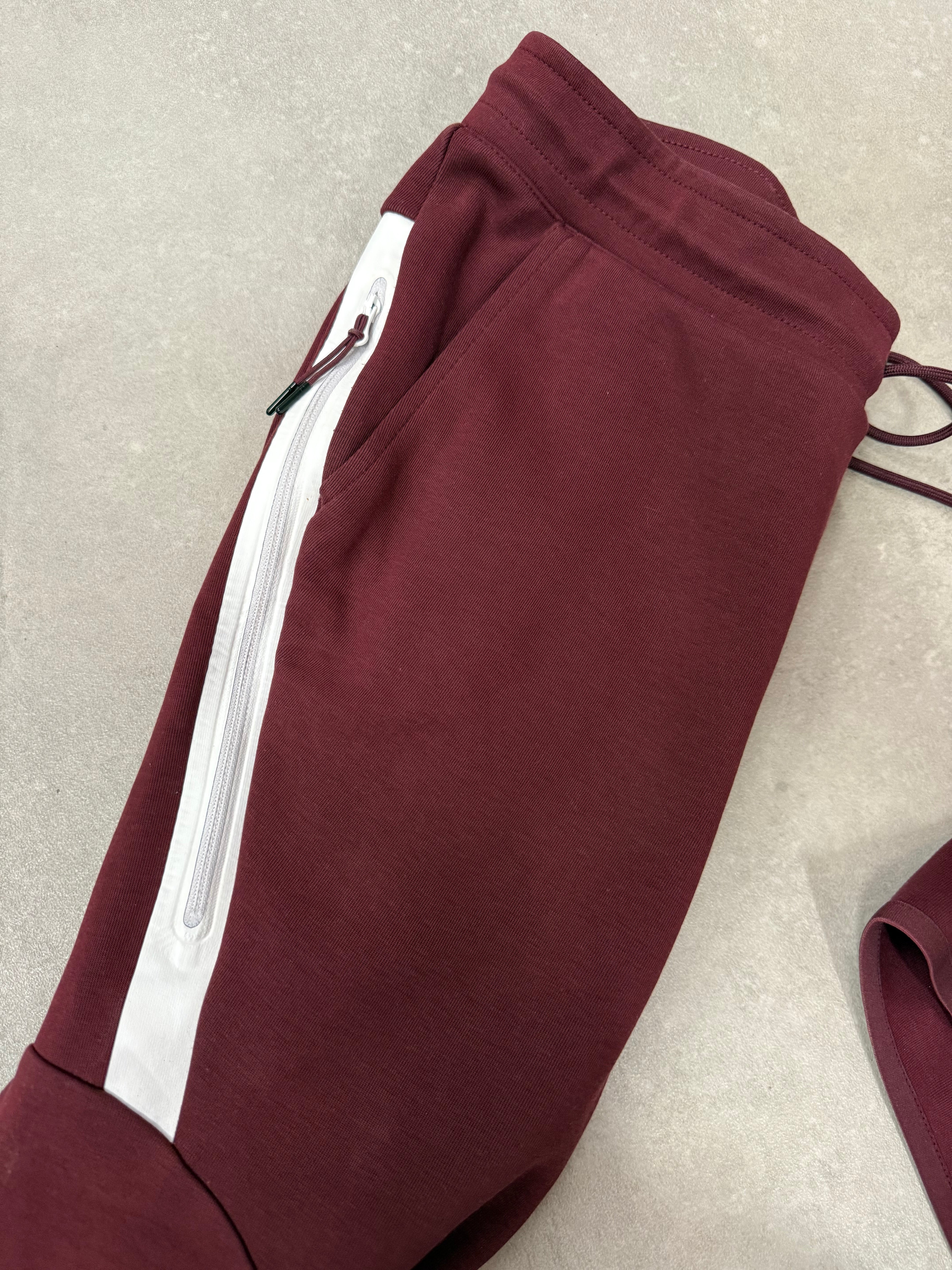 NIKE TECH FLEECE OLD SEASON // VERY EXCLUSIVE