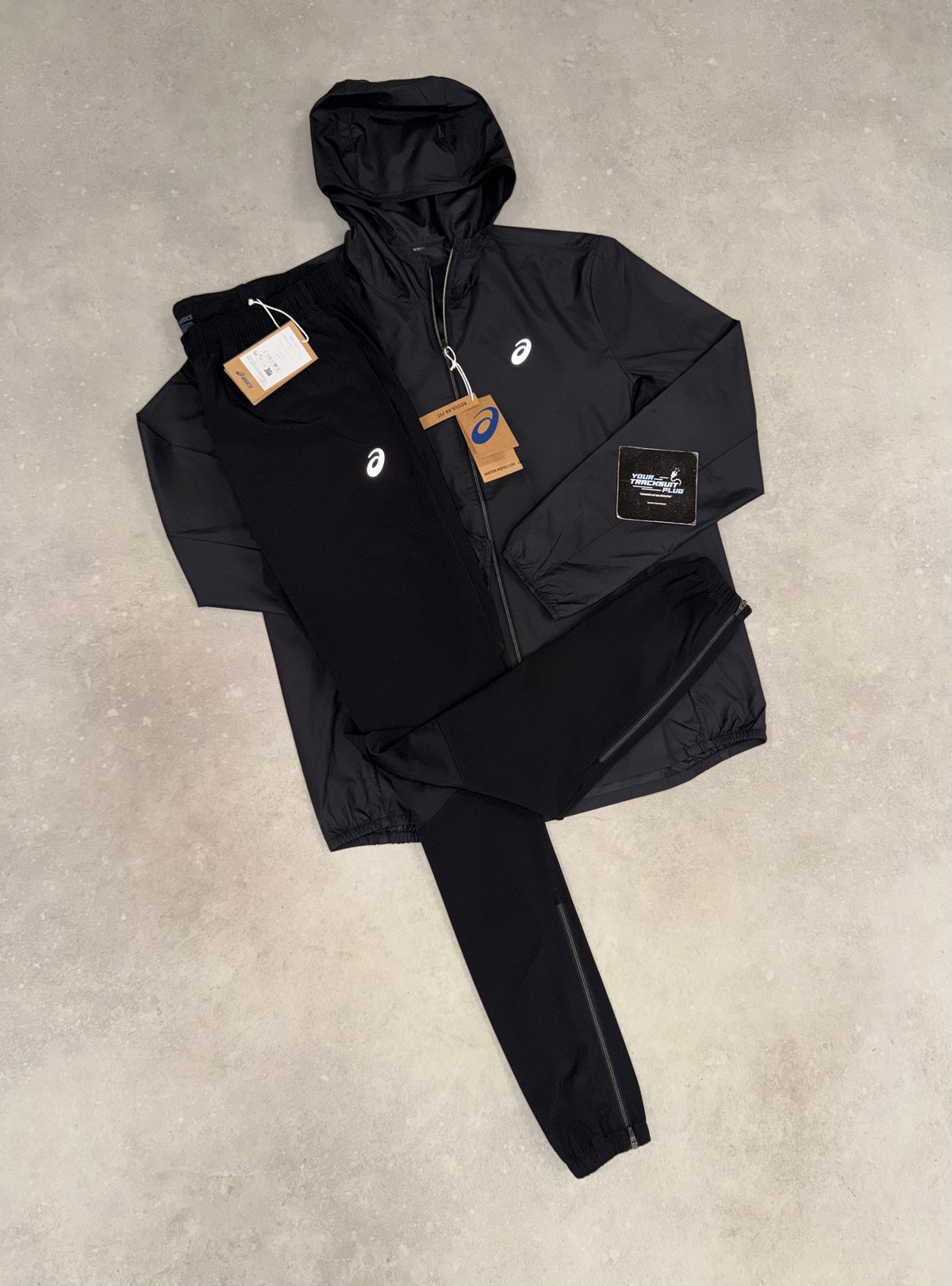 ASICS TRACKSUIT BLACK // THE LATEST