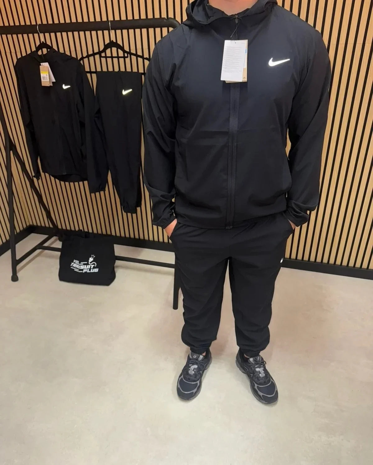 NIKE TRACKSUIT BLACK ON BLACK