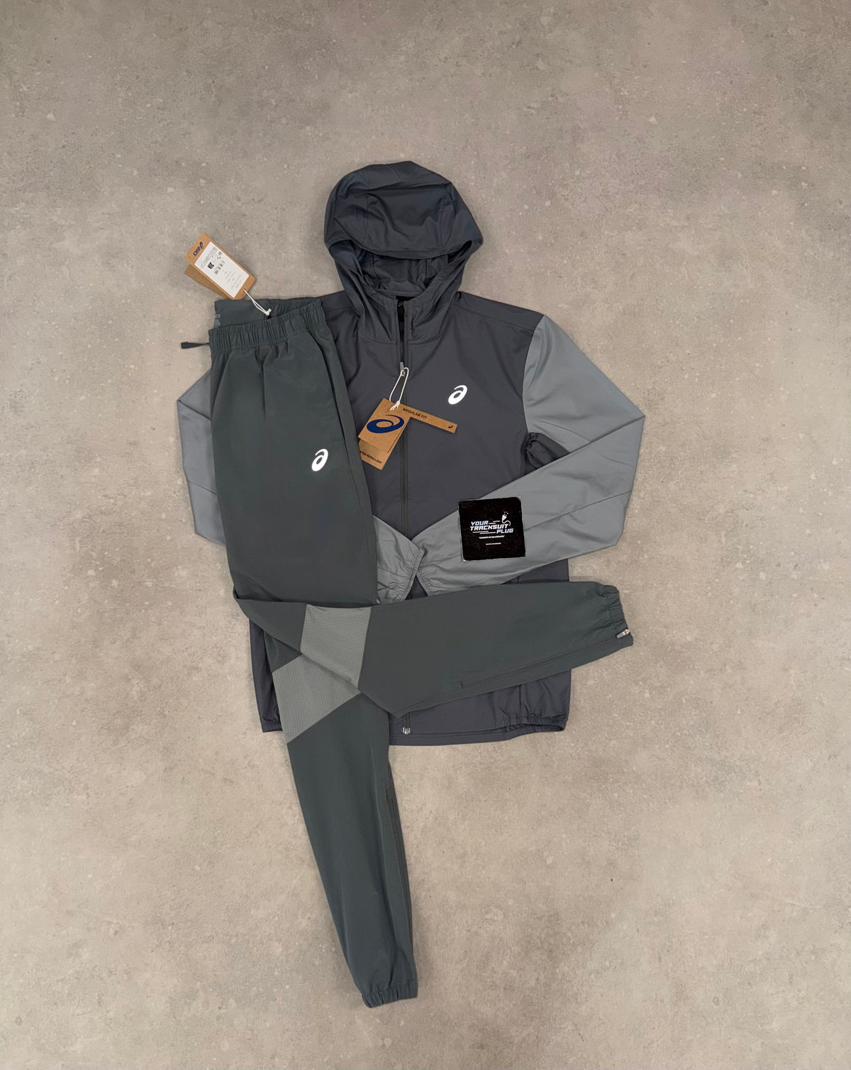 ASICS TRACKSUIT GREY // THE LATEST