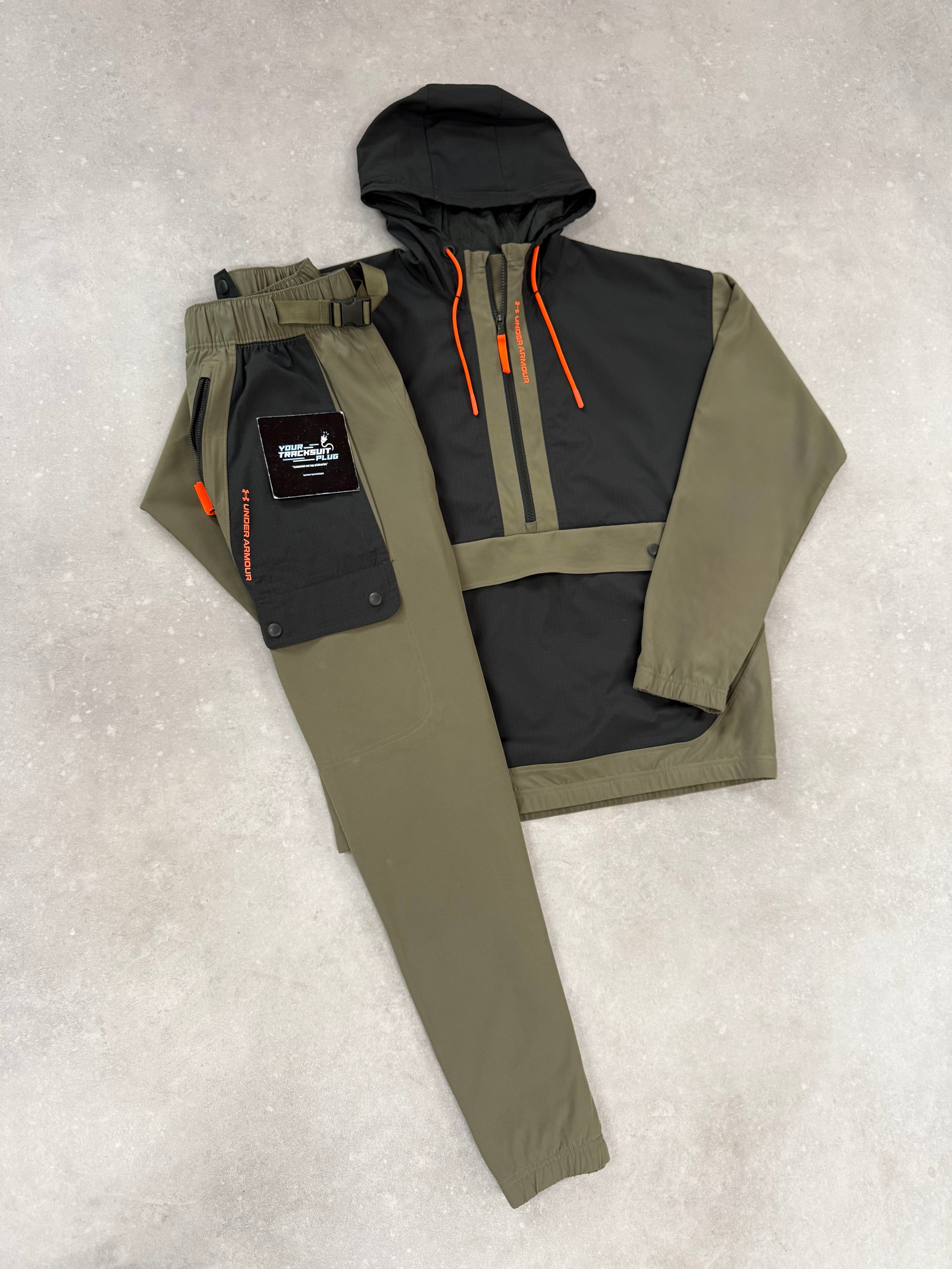 UNDER ARMOUR TRACKSUIT // VERY VERY EXCLUSIVE