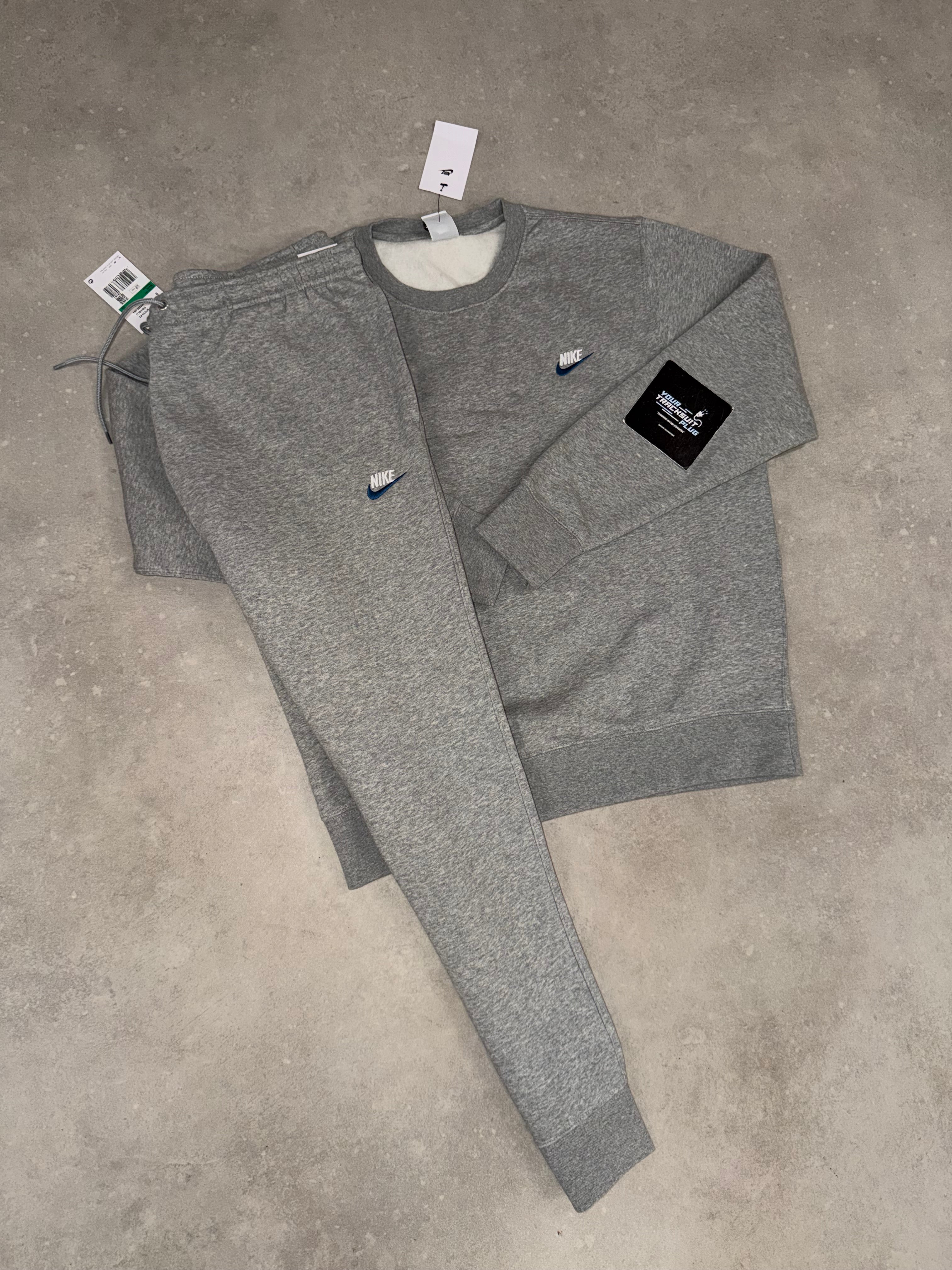 NIKE SWEATER GREY TRACKSUIT // THE LATEST