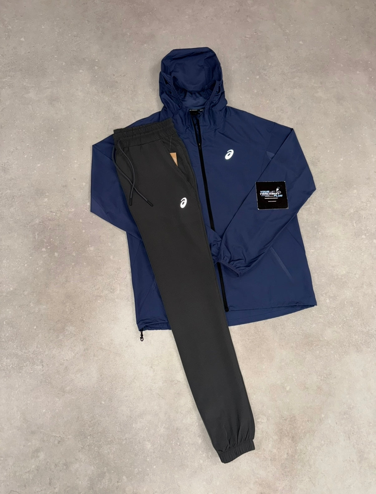 ASICS TRACKSUIT  // VERY EXCLUSIVE