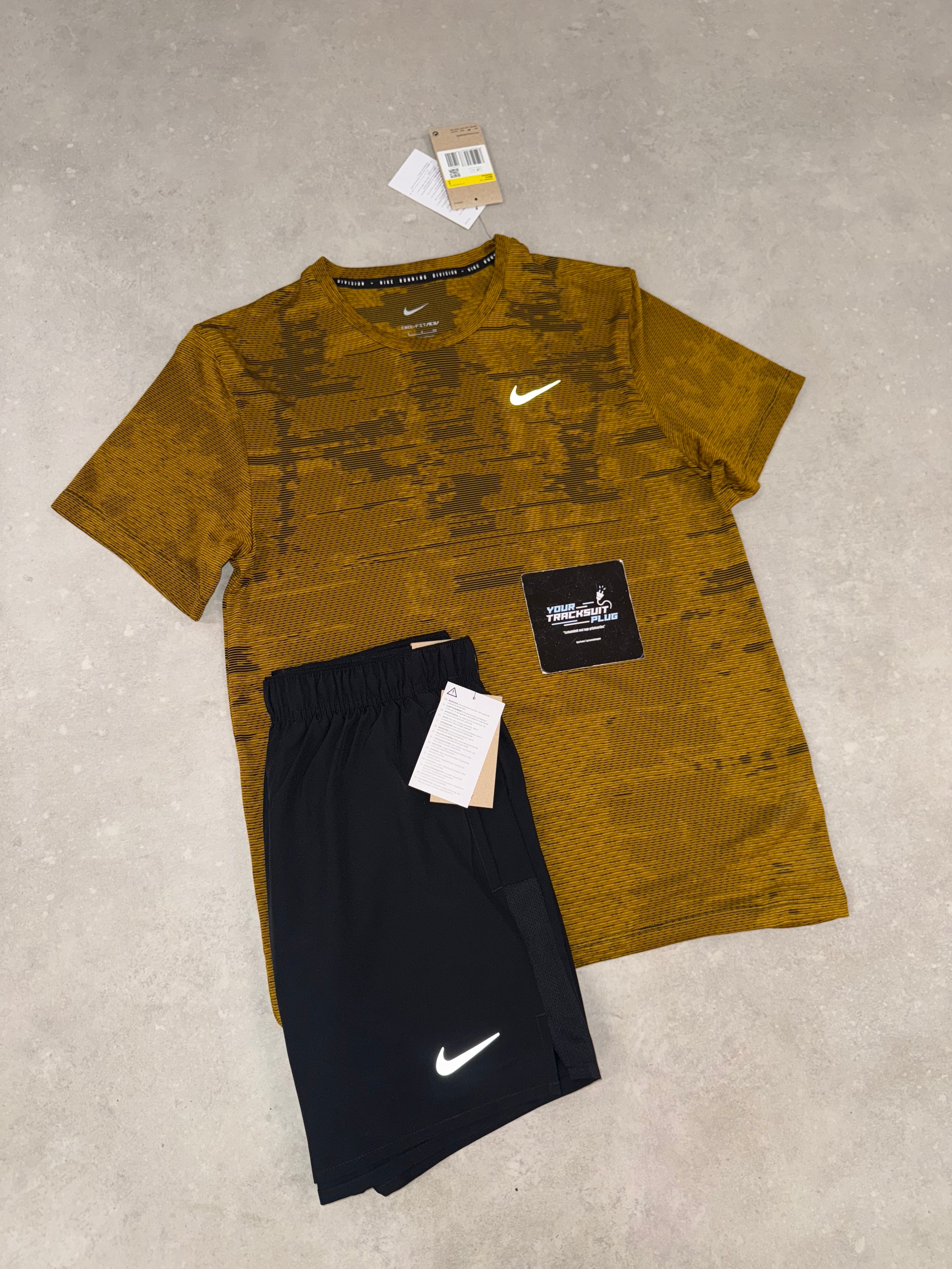 NIKE RUNNING DIVISION SUMMER SET // VERY EXCLUSIVE