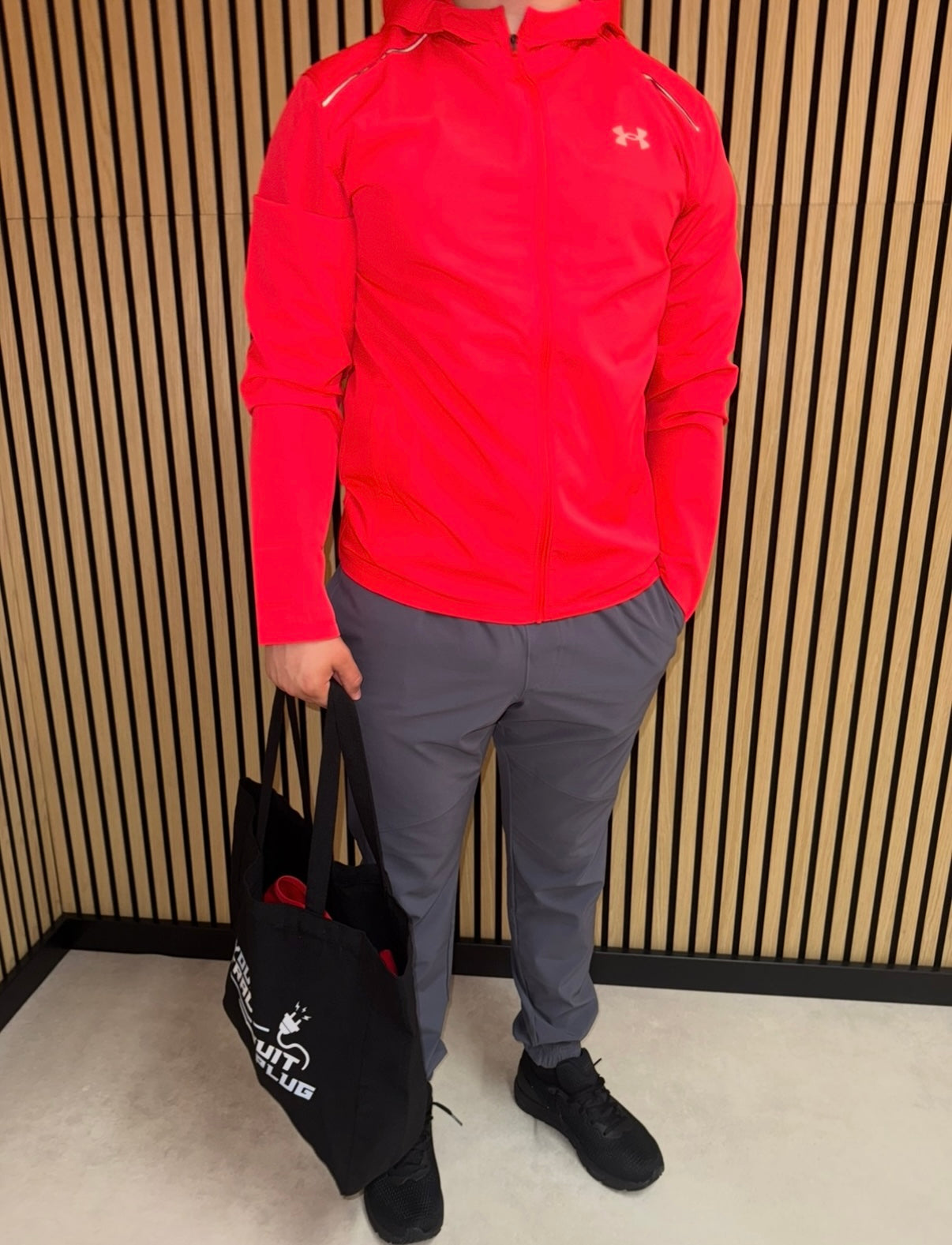 UNDER ARMOUR TRACKSUIT // LIMITED EDITION