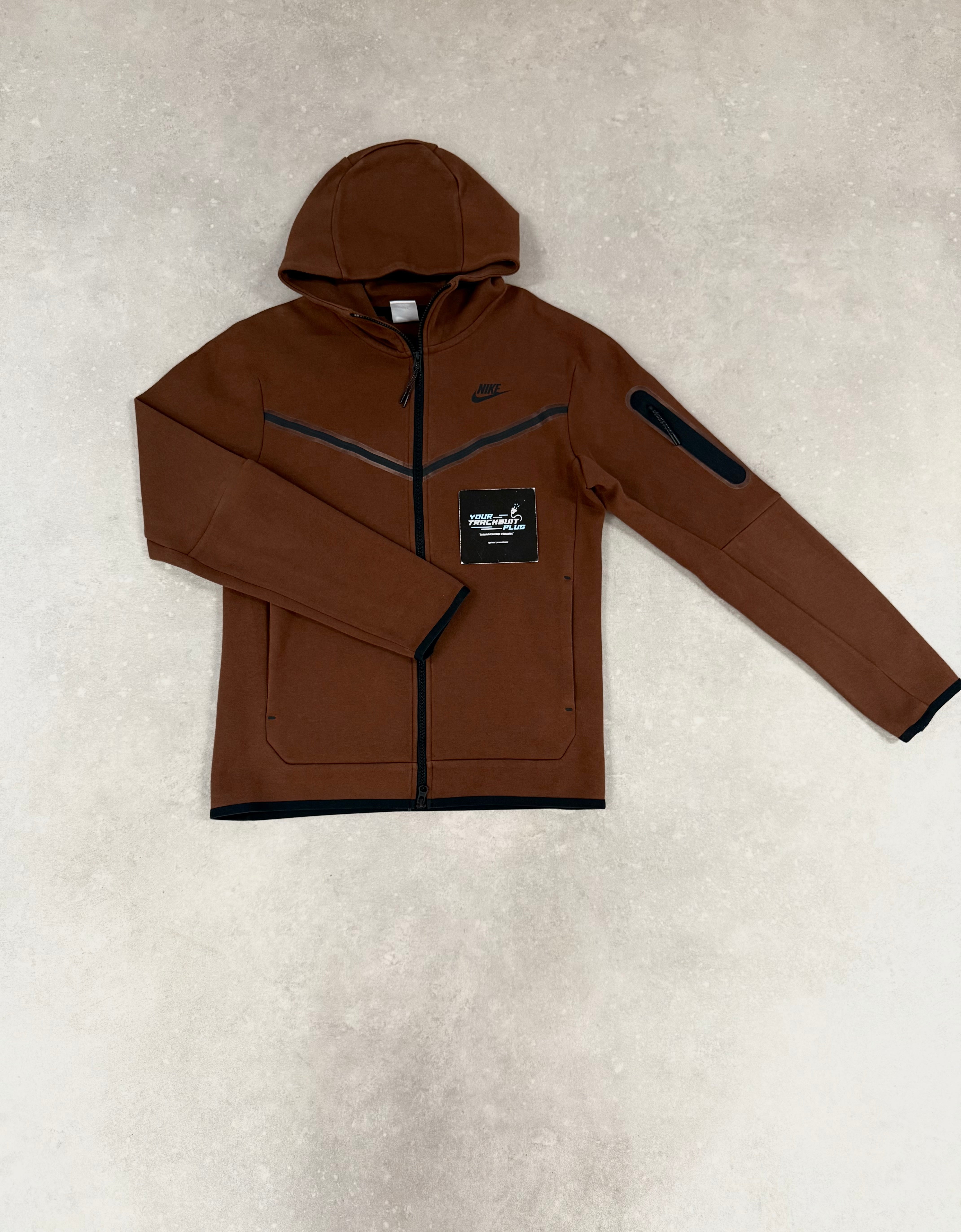 NIKE TECH FLEECE BROWN // VERY EXCLUSIVE
