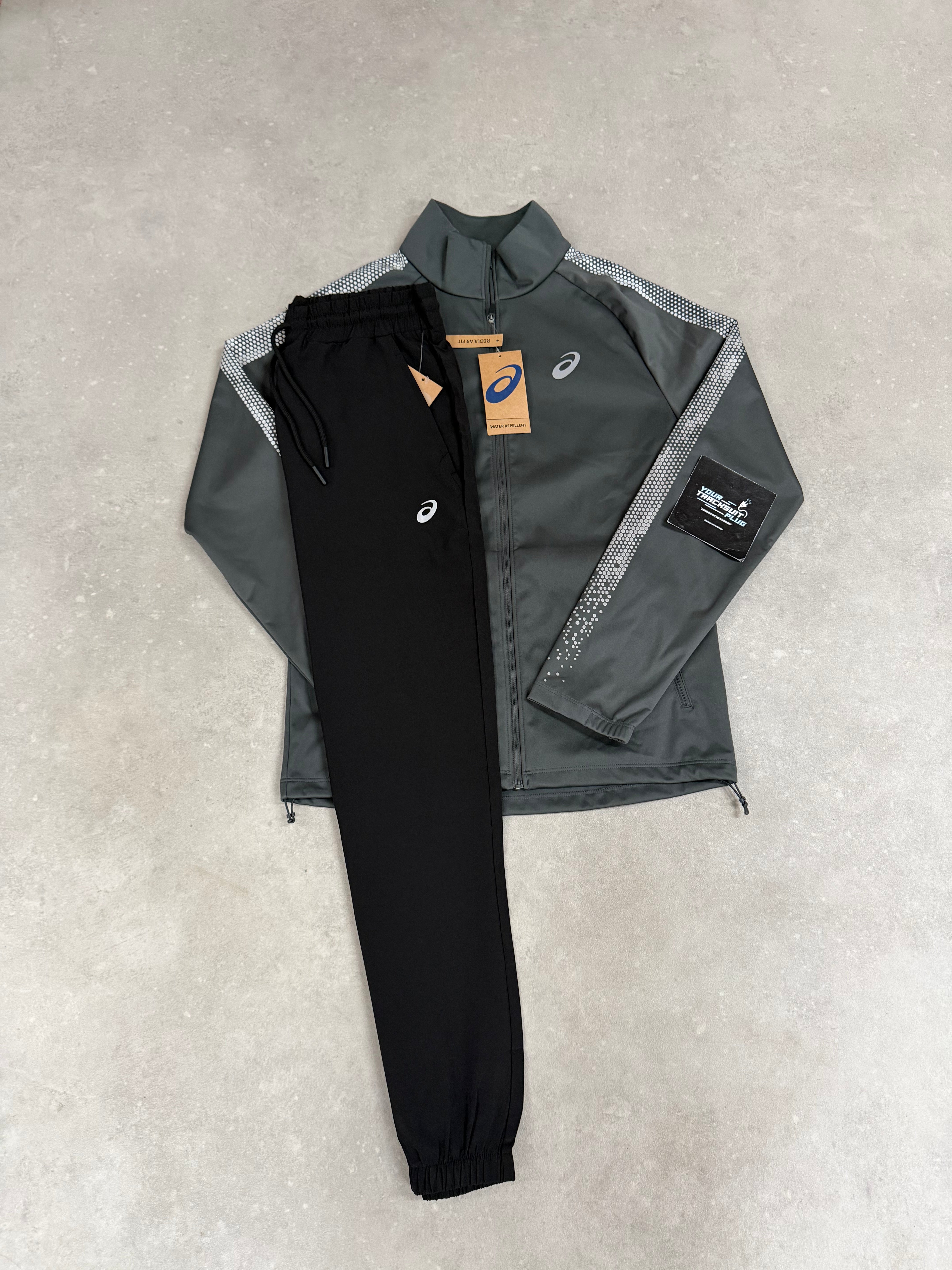 ASICS TRACKSUIT SOFT-SHELL // VERY EXCLUSIVE