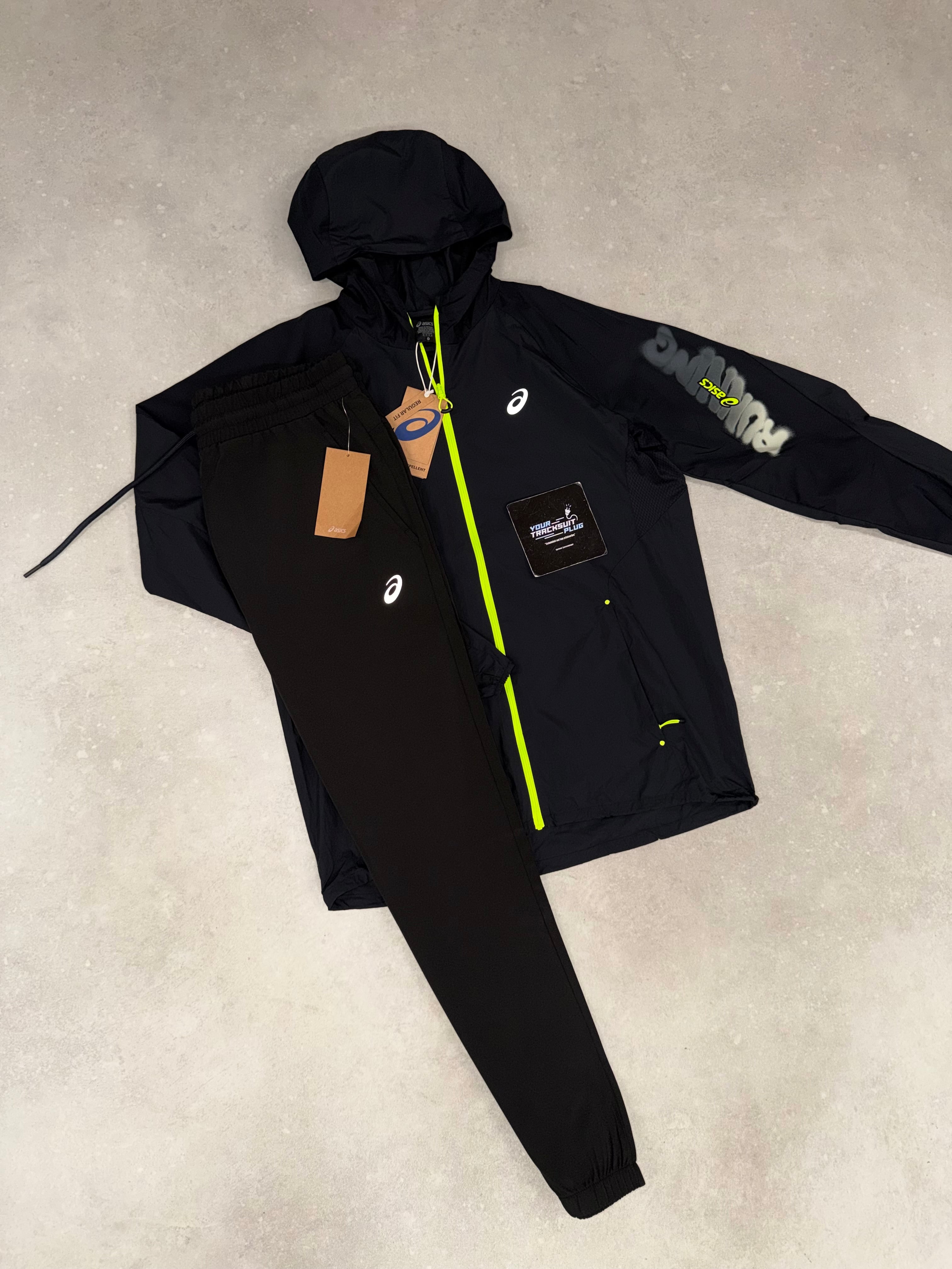 ASICS TRACKSUIT // VERY EXCLUSIVE