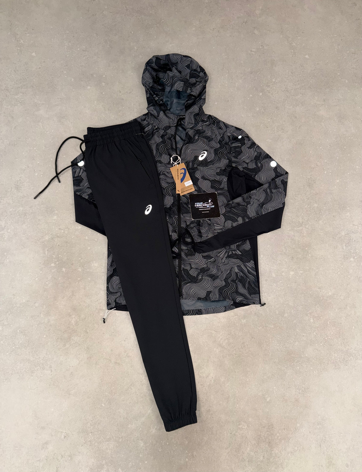 ASICS TRACKSUIT // THE LATEST