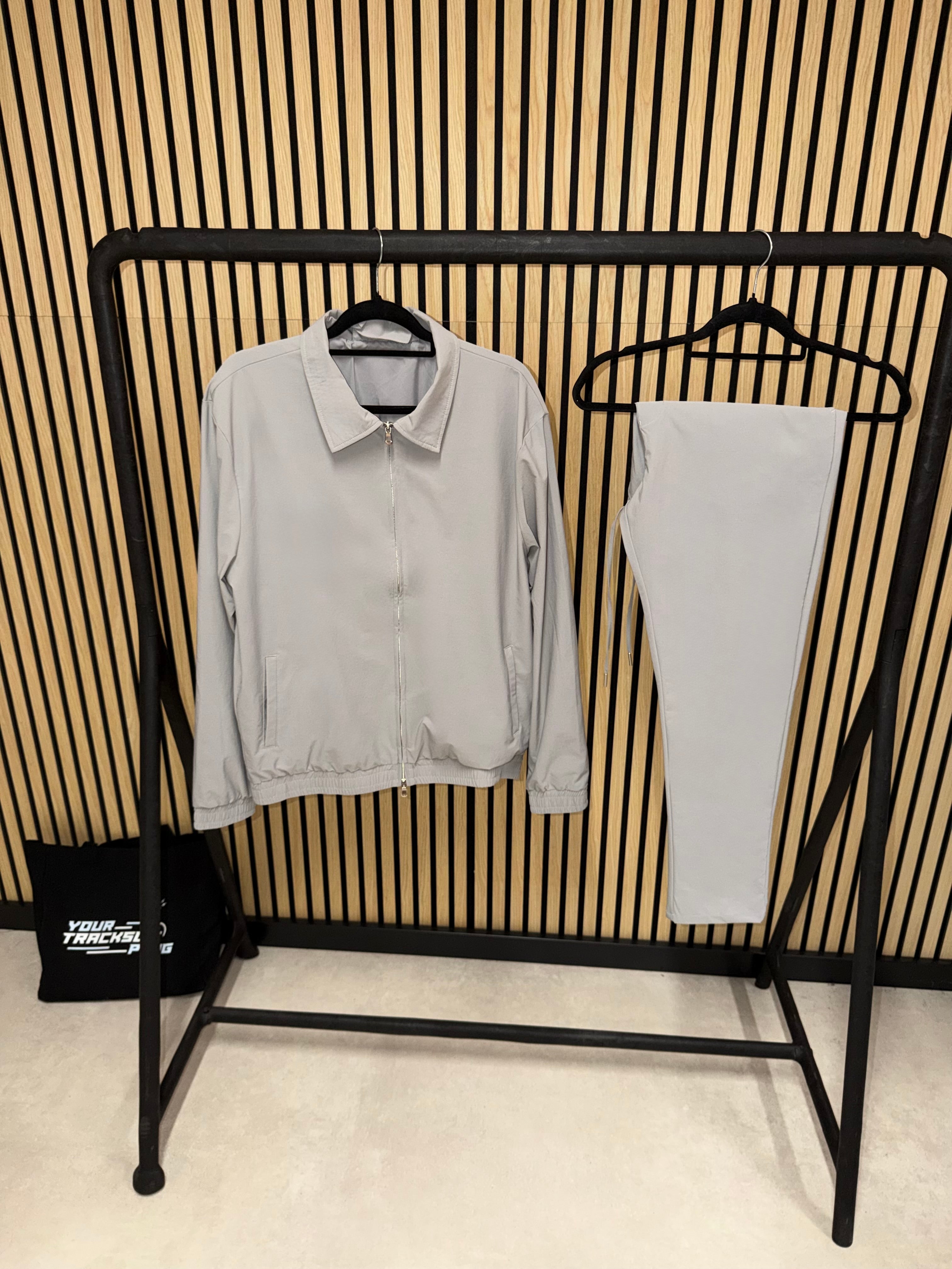 GREY TECH SUIT // PREMIUM