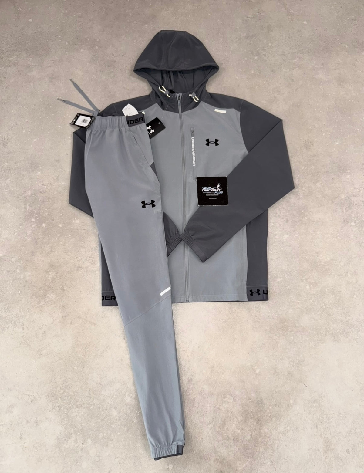 UNDER ARMOUR TRACKSUIT GREY // THE LATEST