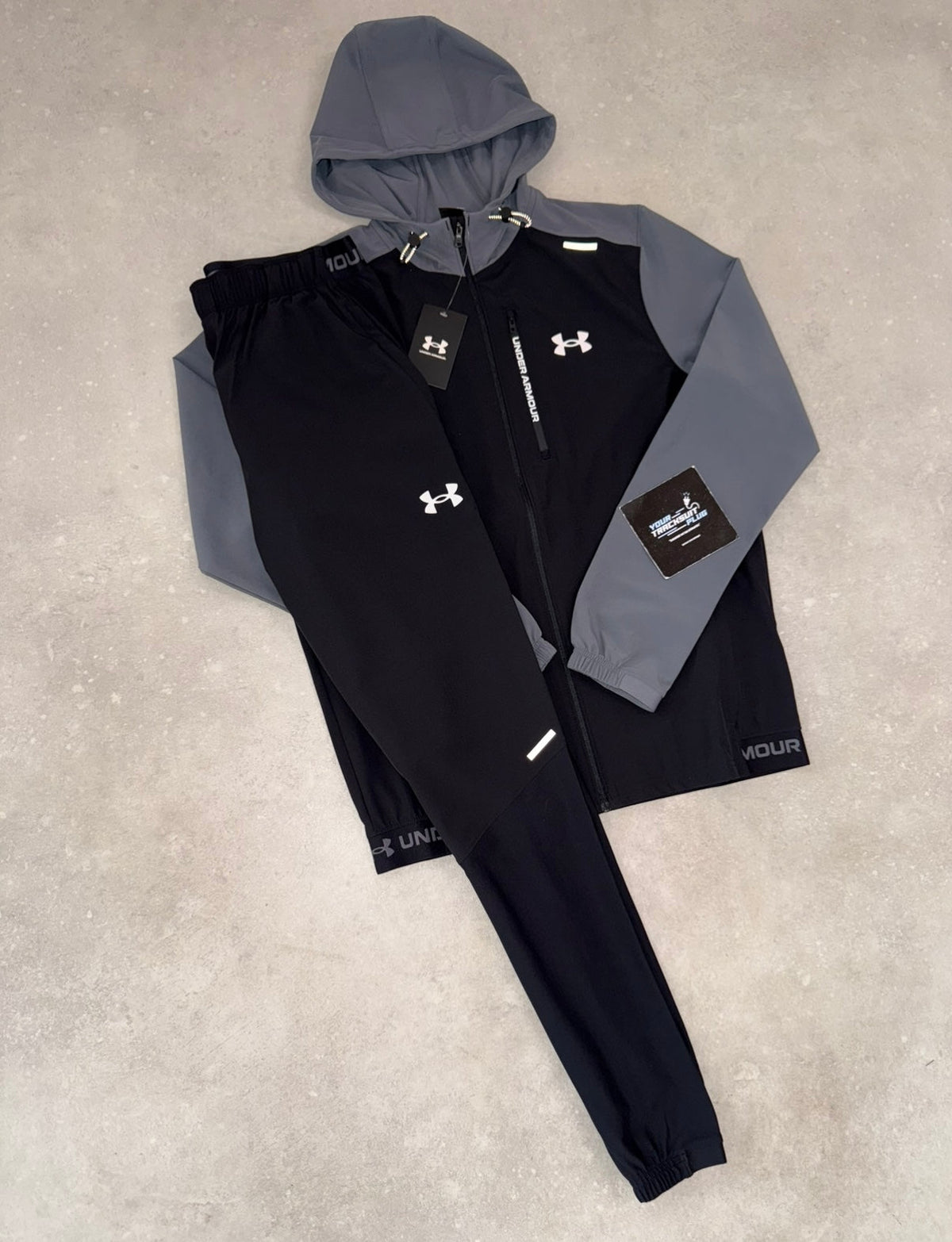 UNDER ARMOUR BLACK & GREY TRACKSUIT