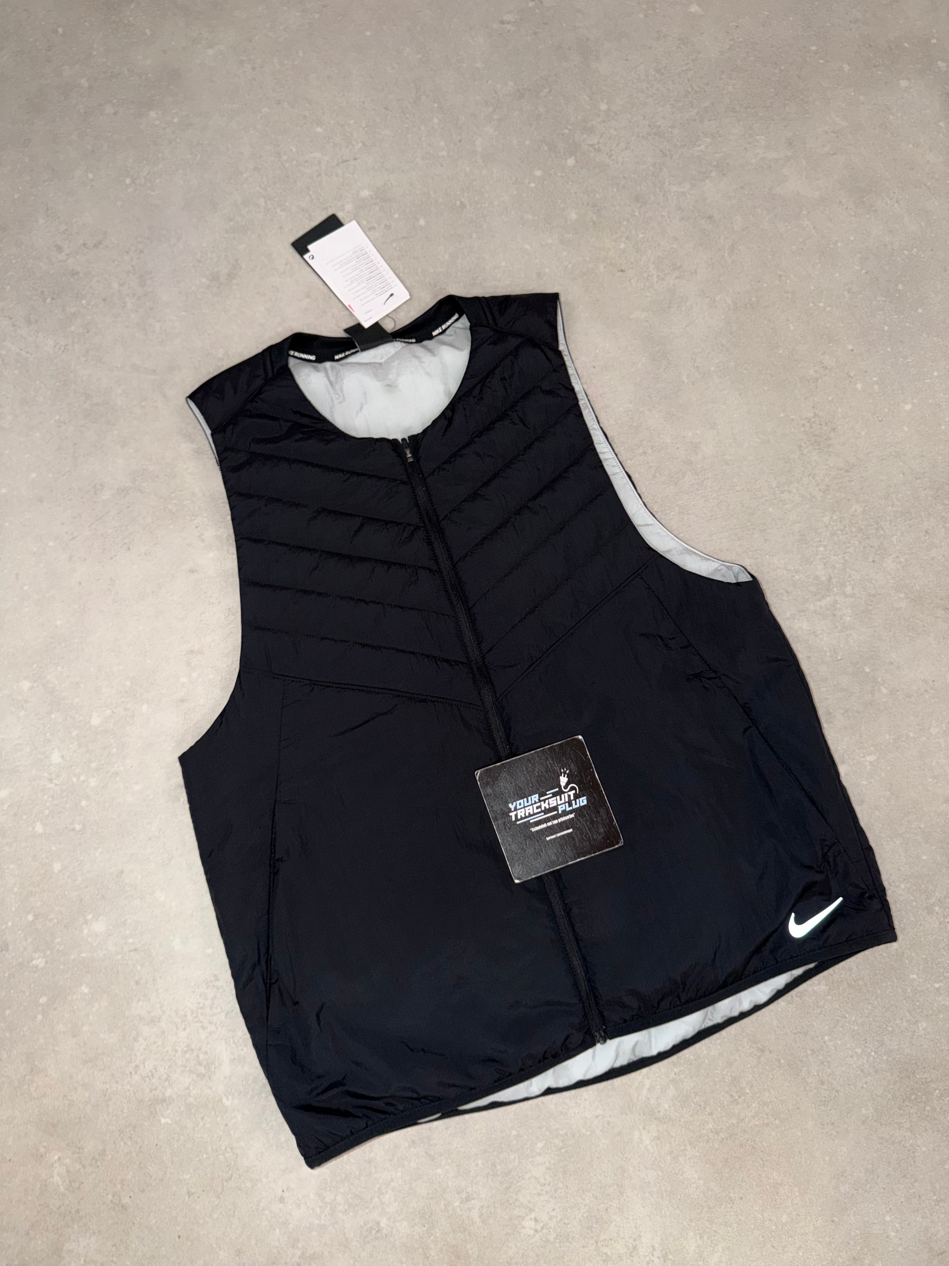 NIKE BODYWARMER BLACK // LIMITED EDITION