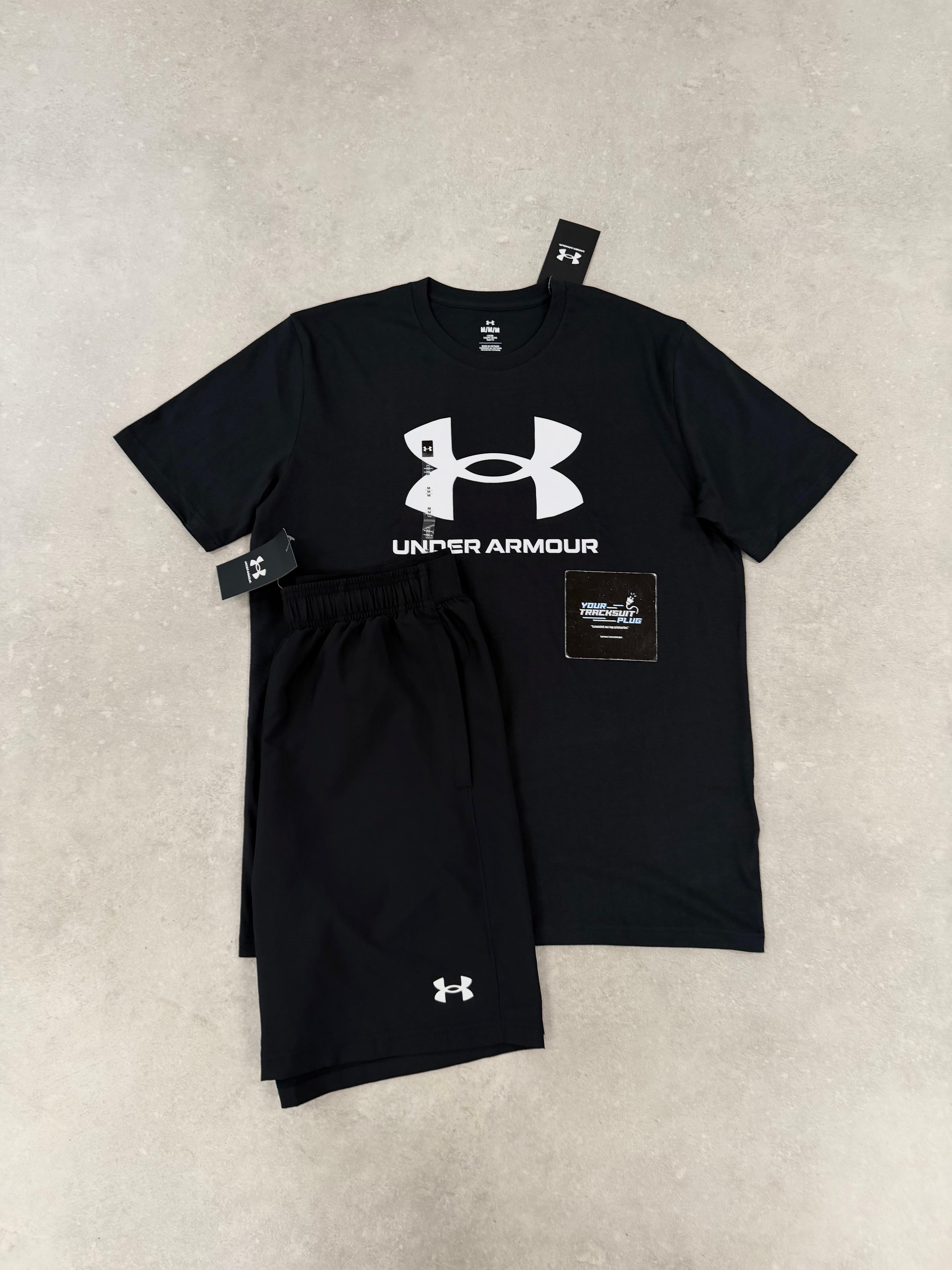 UNDER ARMOUR BLACK & WHITE // SUMMER SET