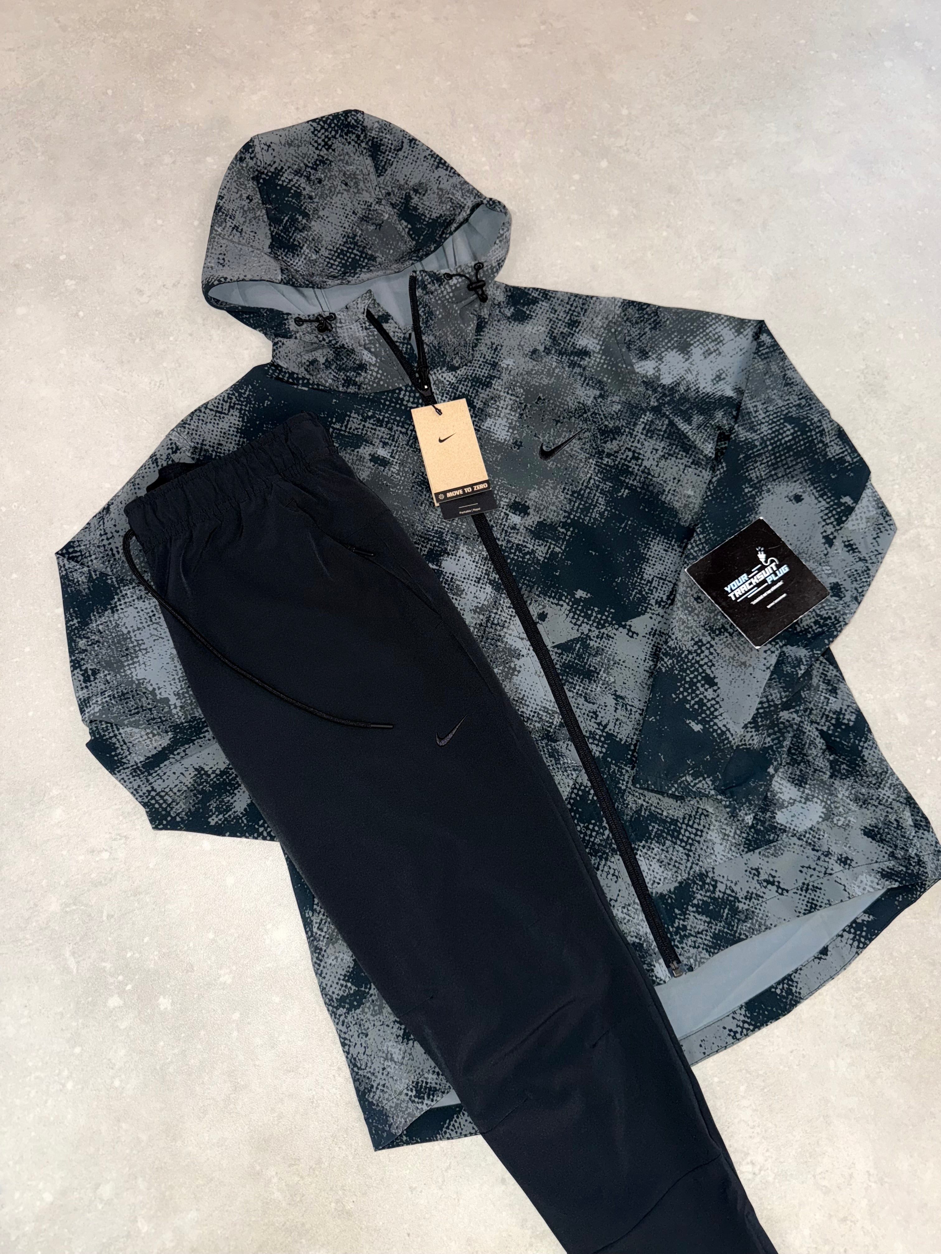 NIKE TRACKSUIT // VERY VERY EXCLUSIVE