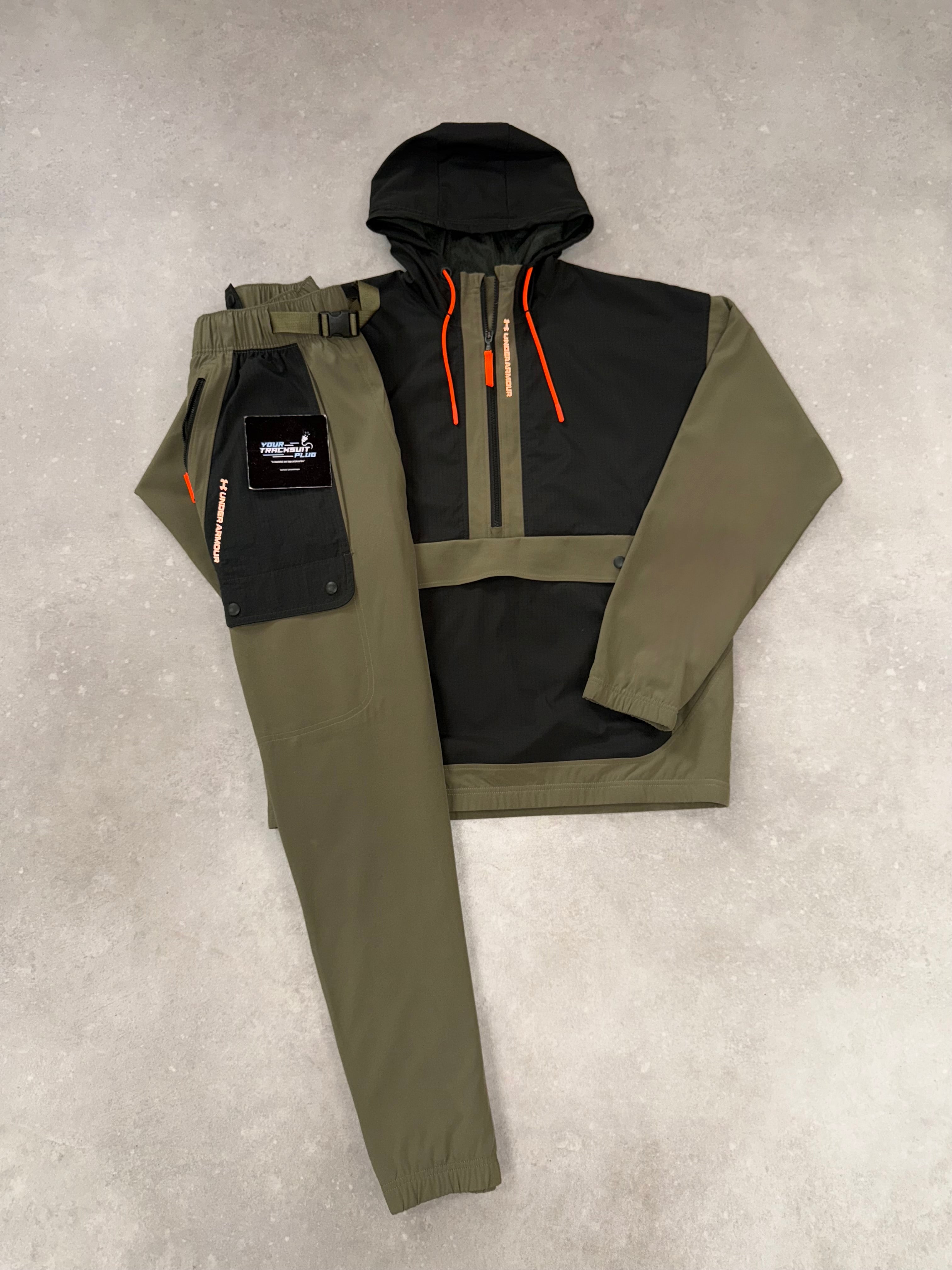 UNDER ARMOUR TRACKSUIT // VERY VERY EXCLUSIVE