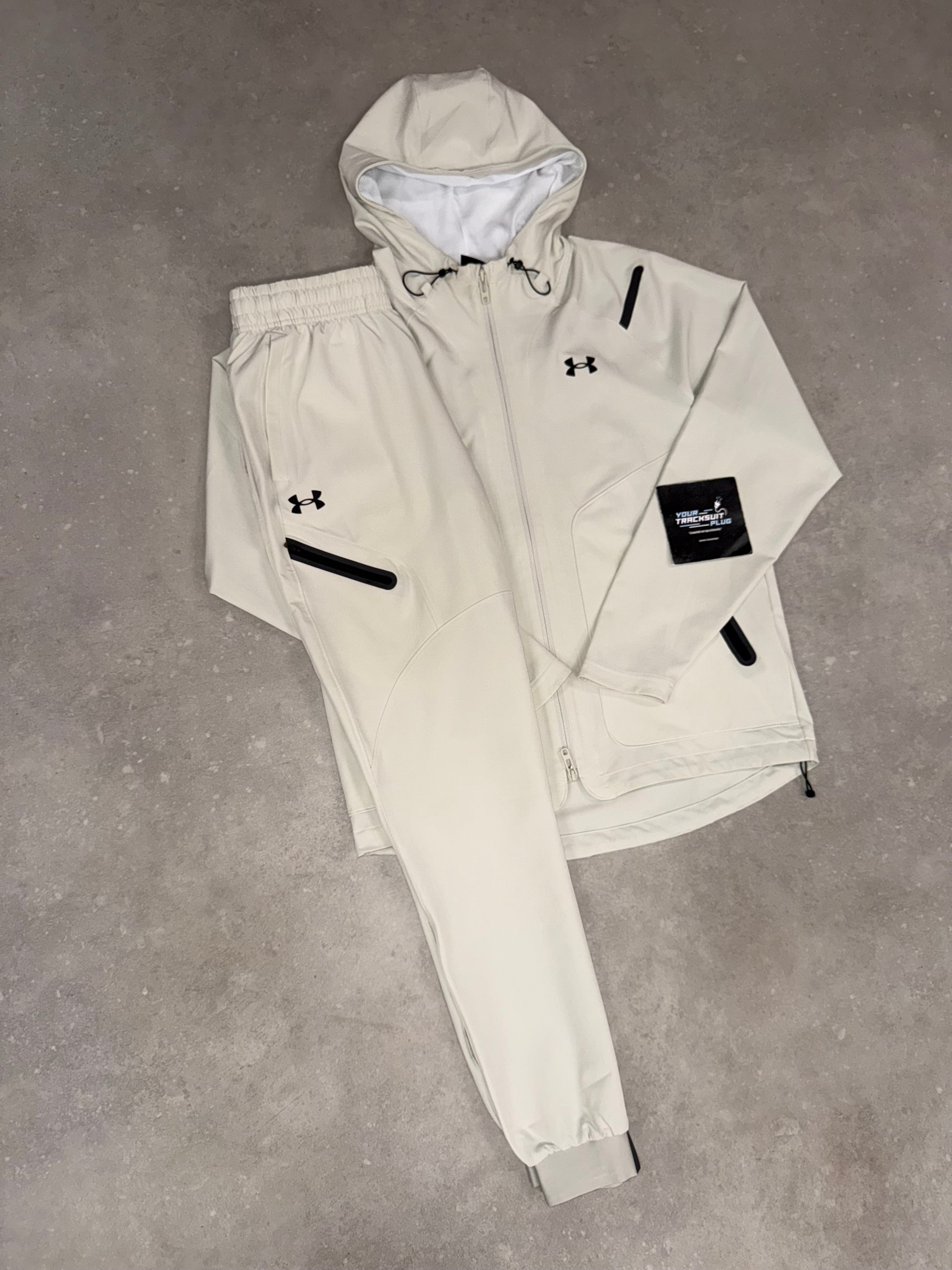 UNDER ARMOUR TRACKSUIT // LIMITED EDITION