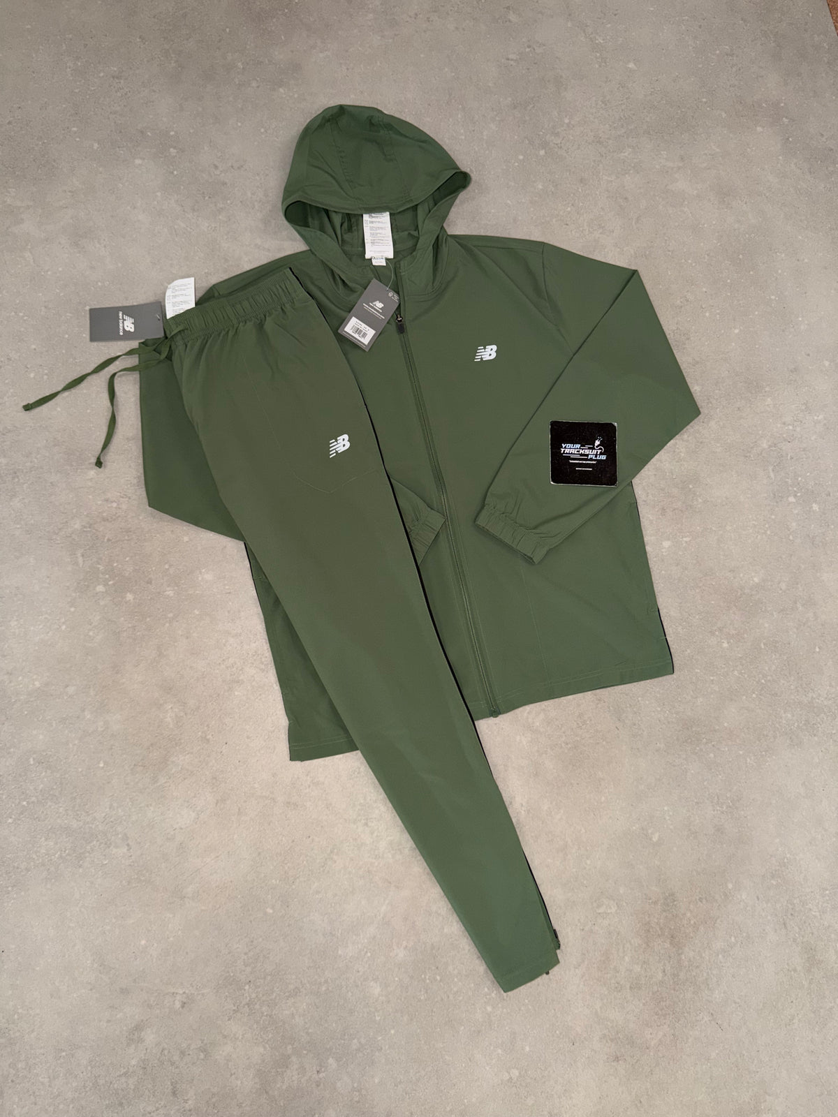 NEW BALANCE TRACKSUIT GREEN // THE LATEST