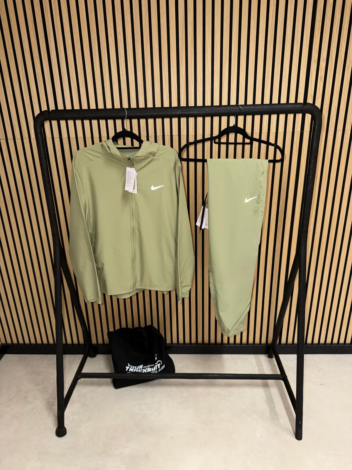 NIKE TRACKSUIT GREEN // THE LATEST