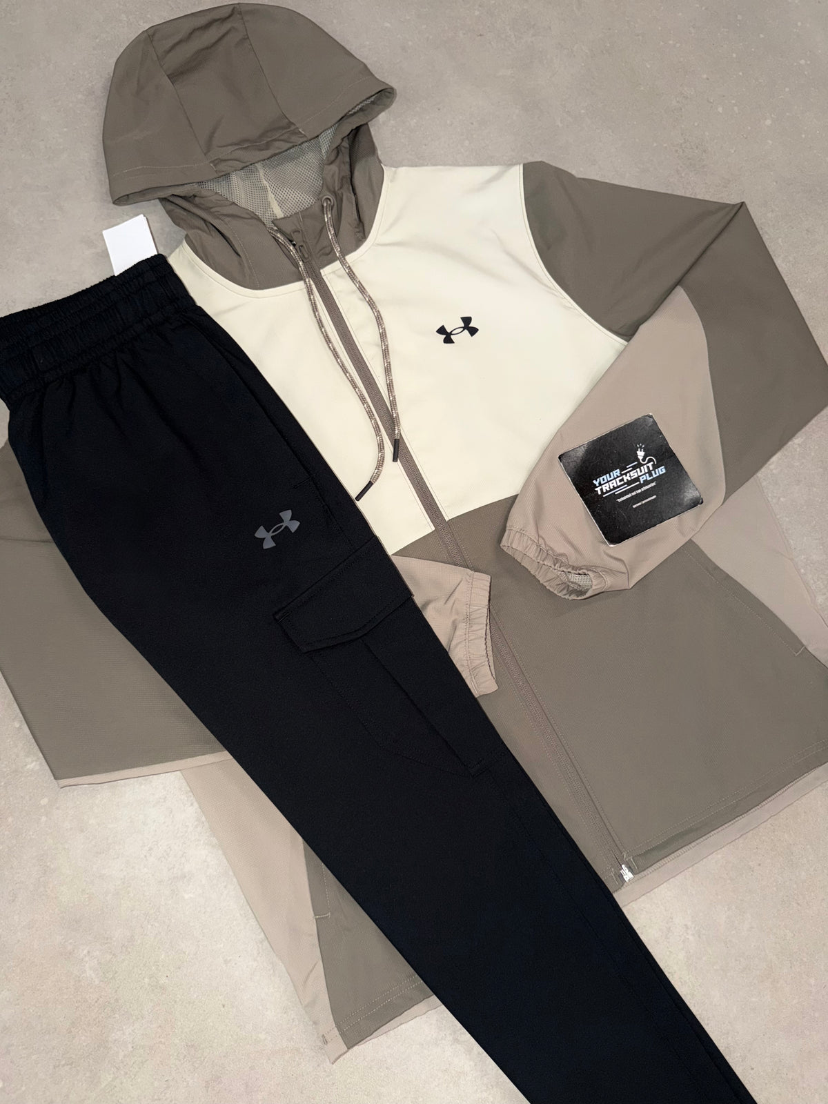 UNDER ARMOUR BLACK & BEIGE TRACKSUIT // LIMITED EDITION