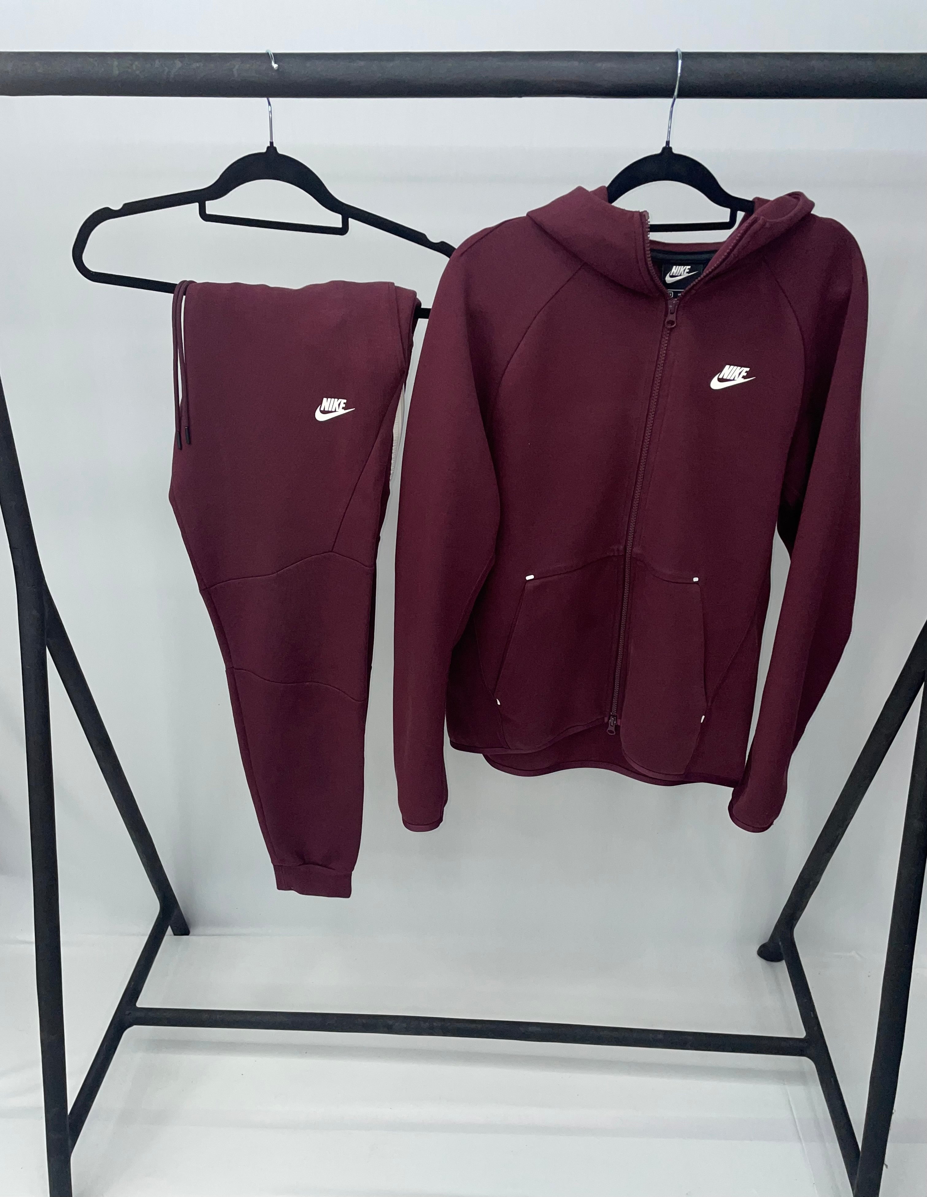 NIKE TECH FLEECE OLD SEASON BORDEAUX RED