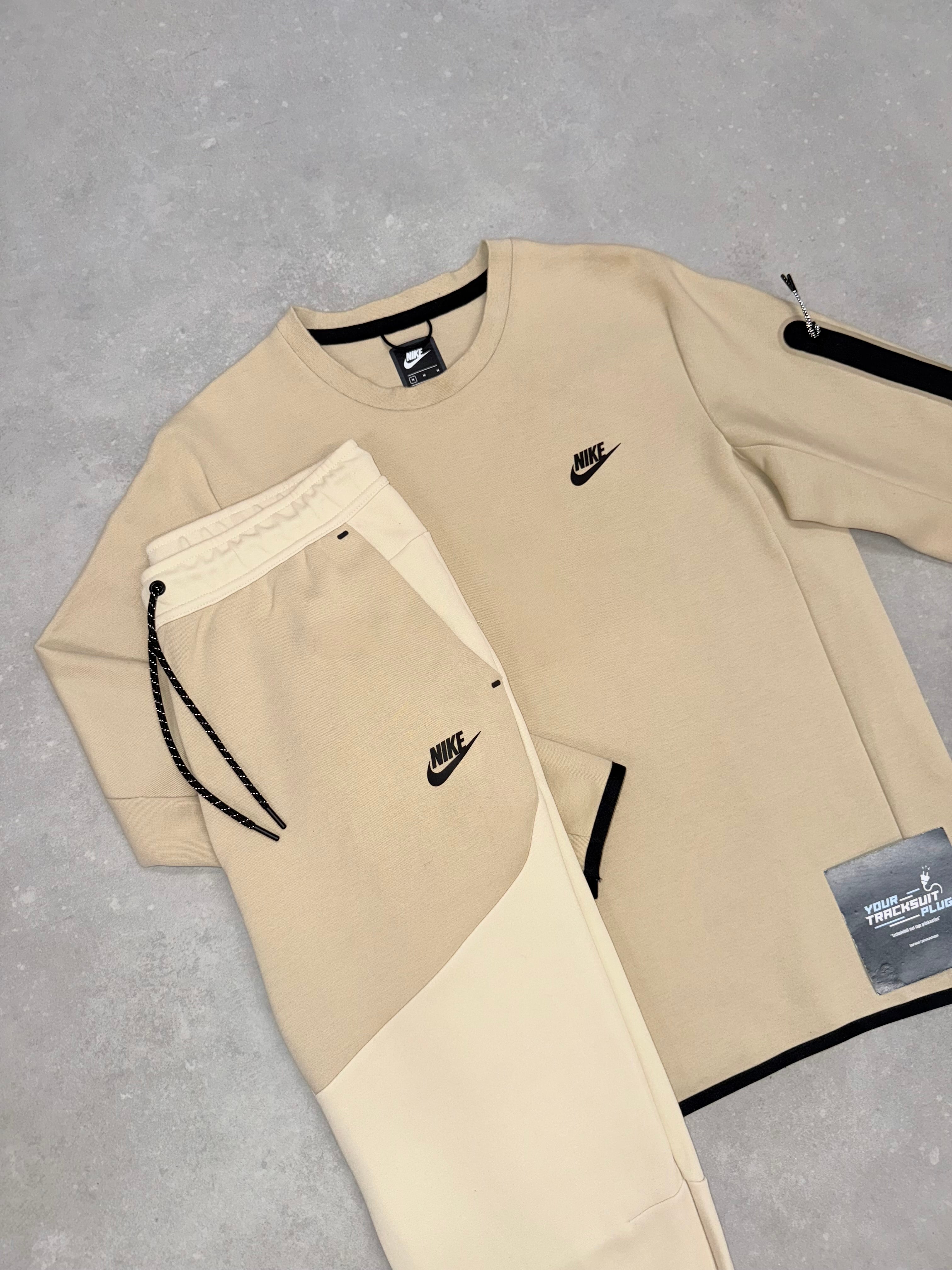 NIKE TECH FLEECE OLD SEASON // BEIGE TRACKSUIT