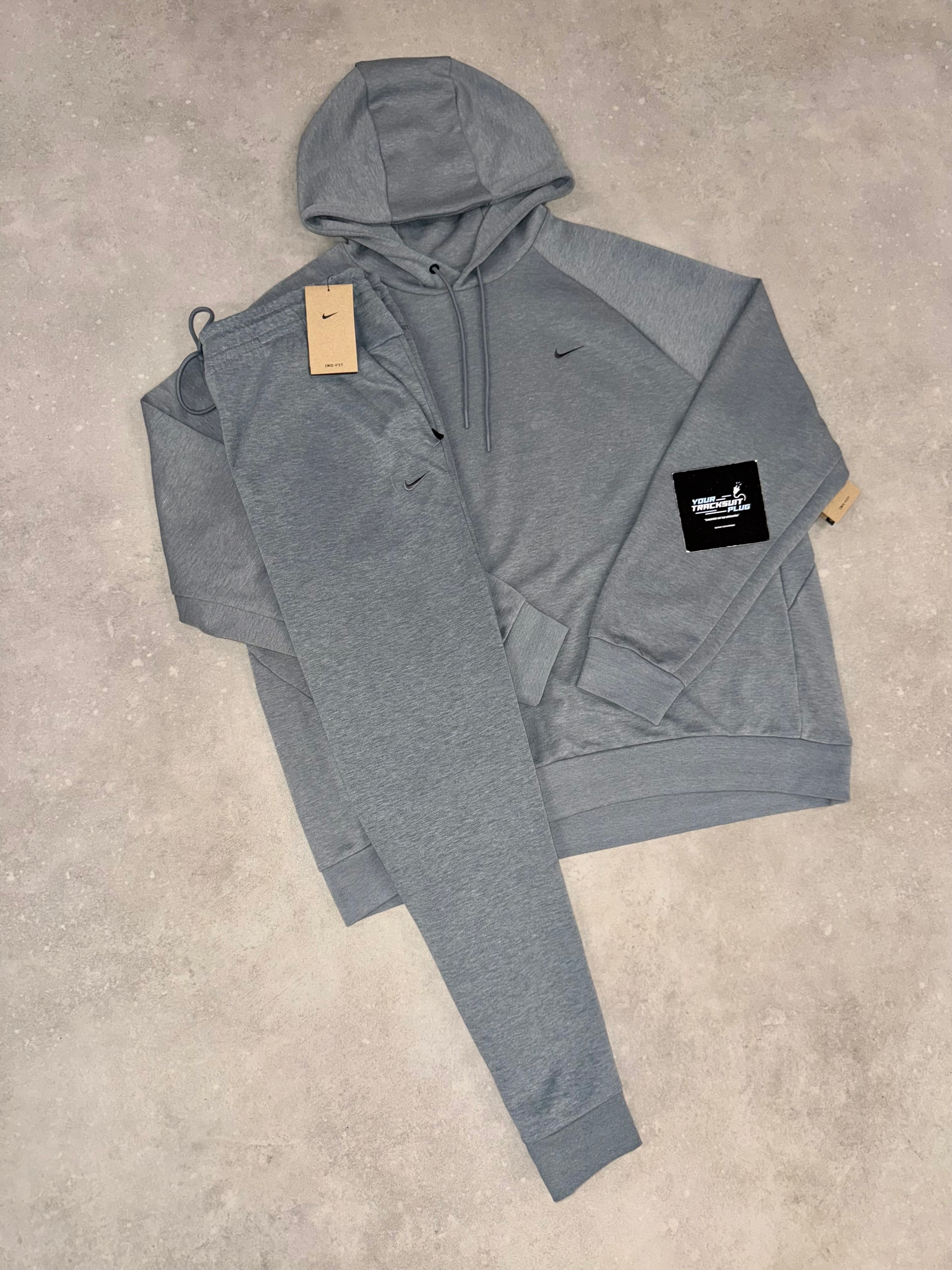 NIKE TRACKSUIT GREY // THE LATEST