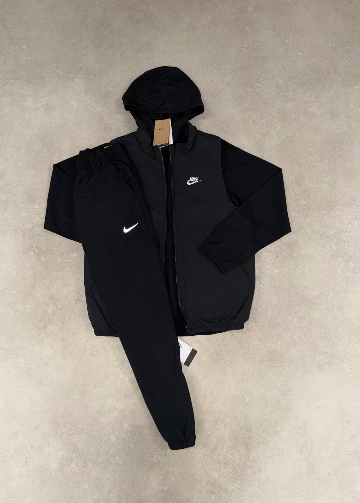 NIKE BLACK COMBIDEAL // THE LATEST