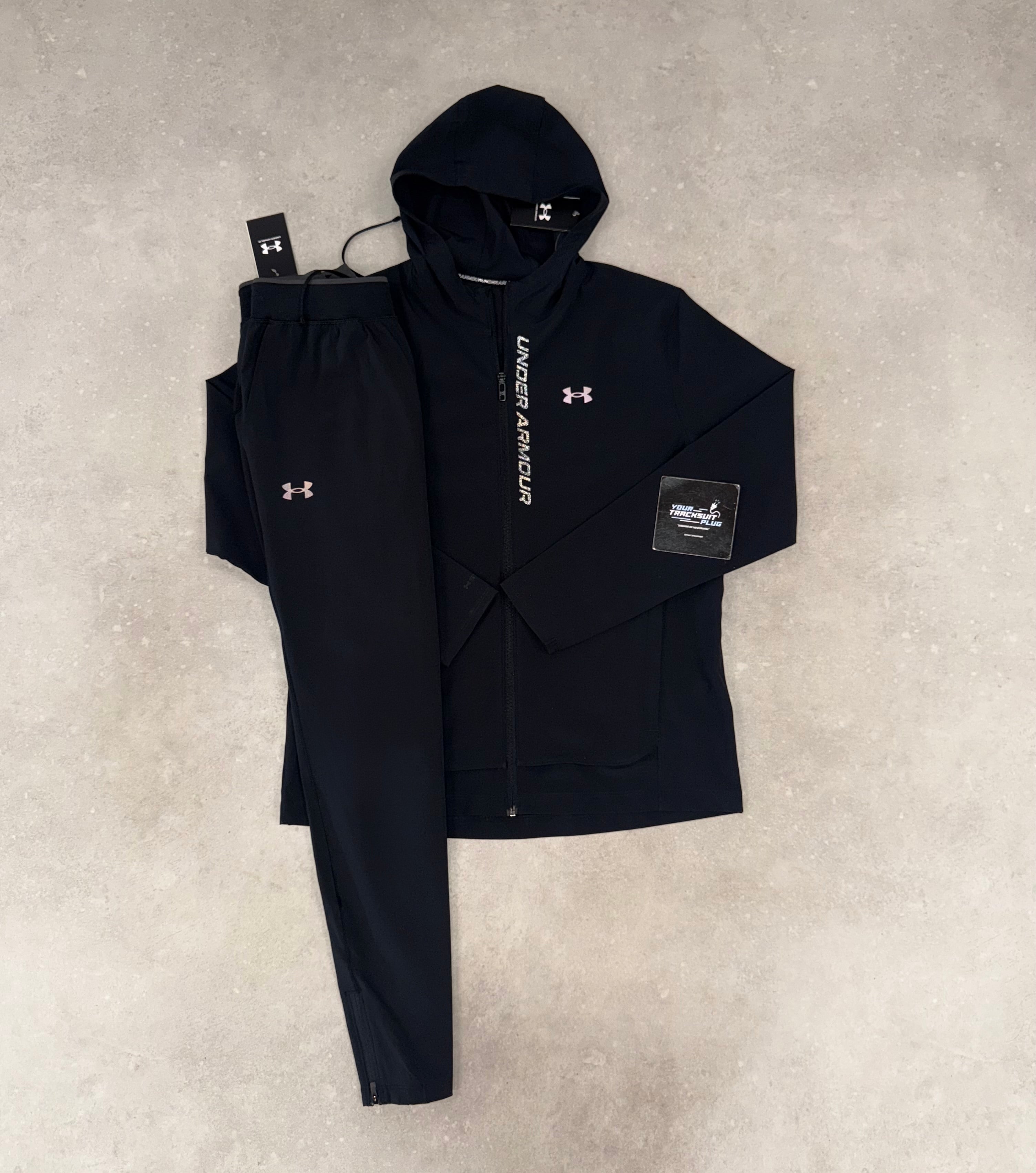 UNDER ARMOUR TRACKSUIT BLACK // THE LATEST