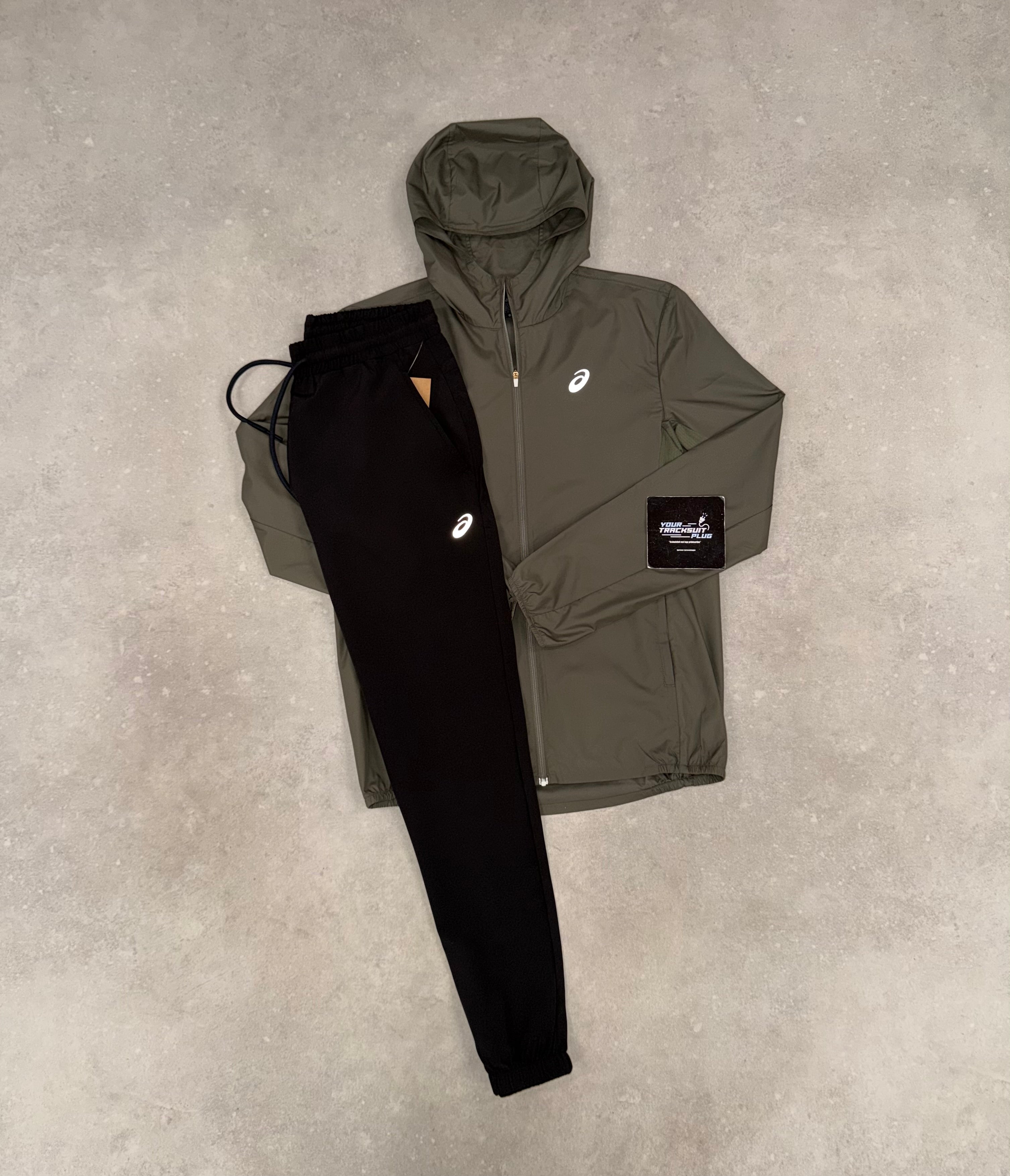 ASICS KAKI GREEN & BLACK TRACKSUIT // THE LATEST