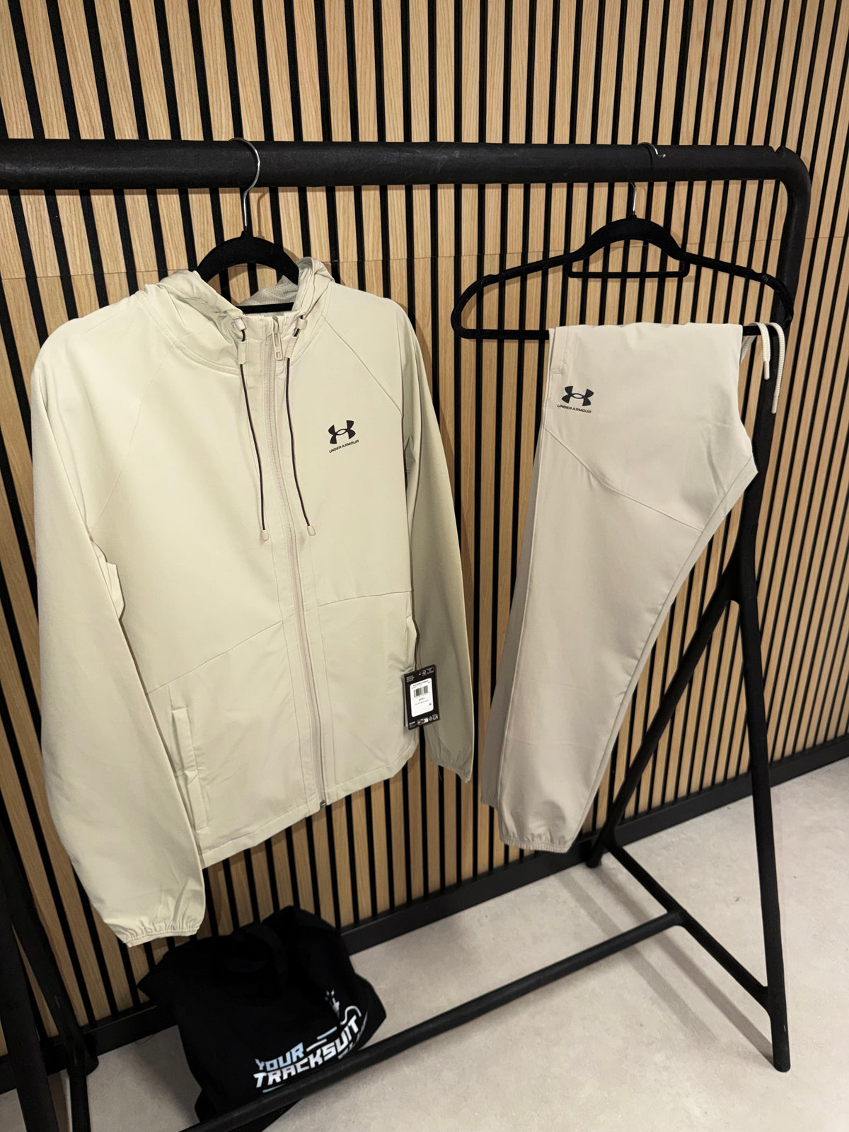 UNDER ARMOUR TRACKSUIT BEIGE // THE LATEST