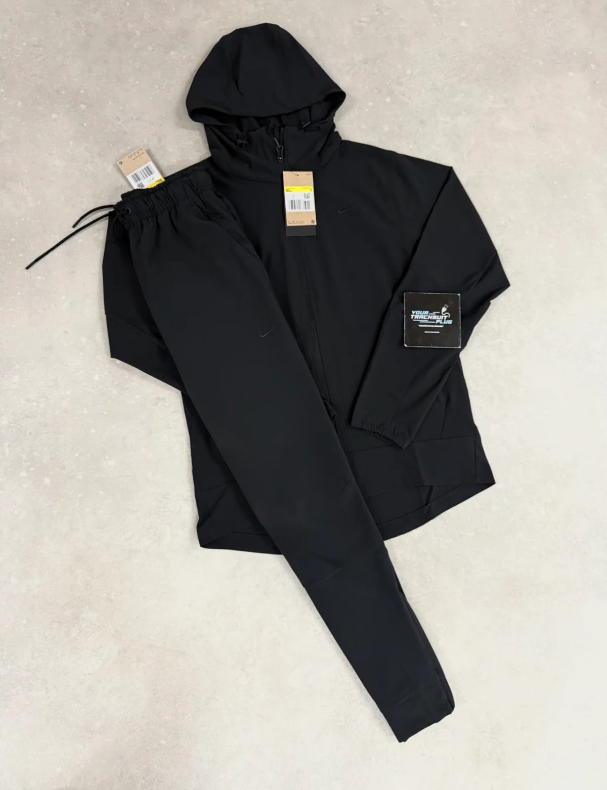 NIKE TRACKSUIT BLACK