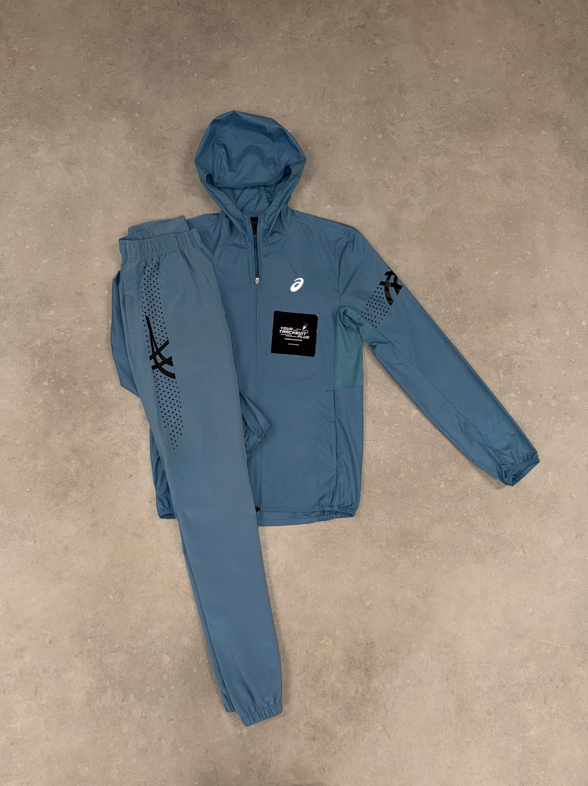 ASICS TRACKSUIT // THE LATEST