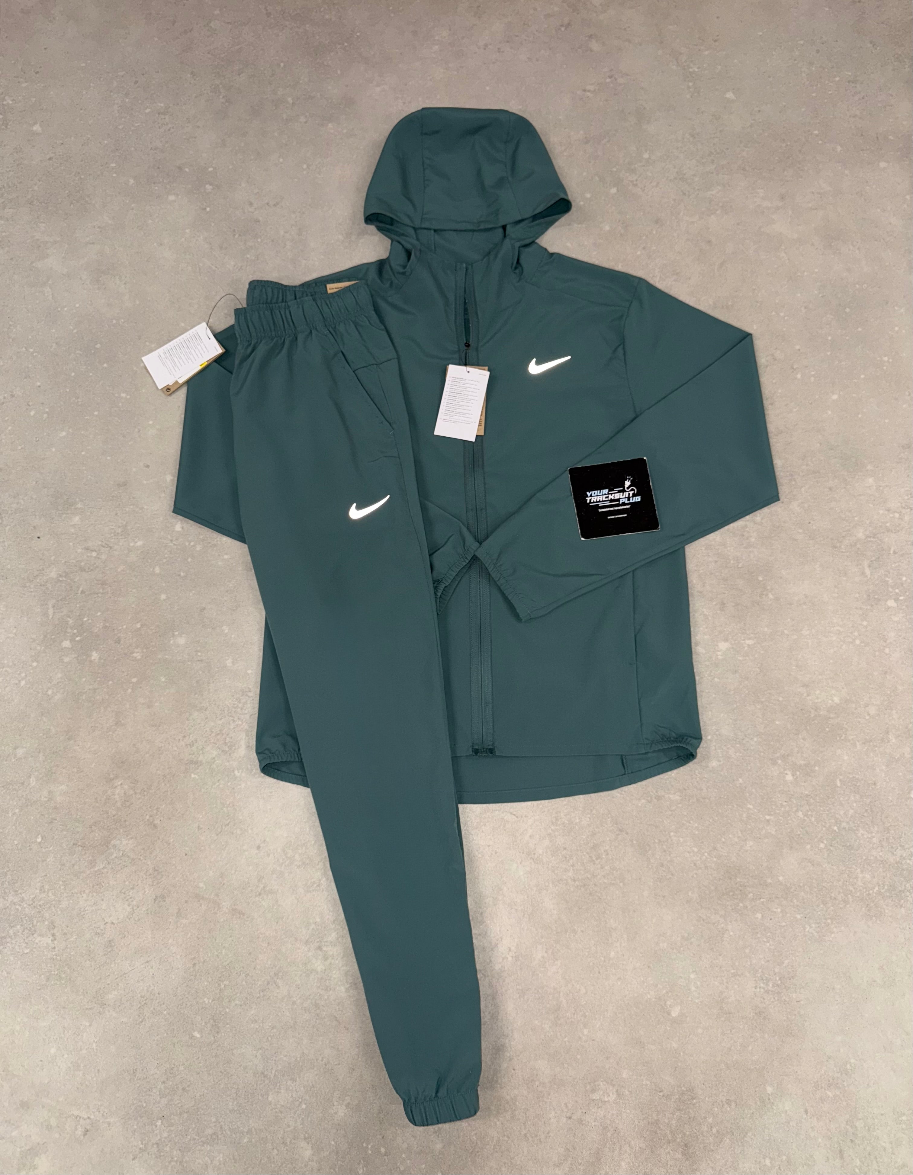 NIKE TRACKSUIT // THE LATEST