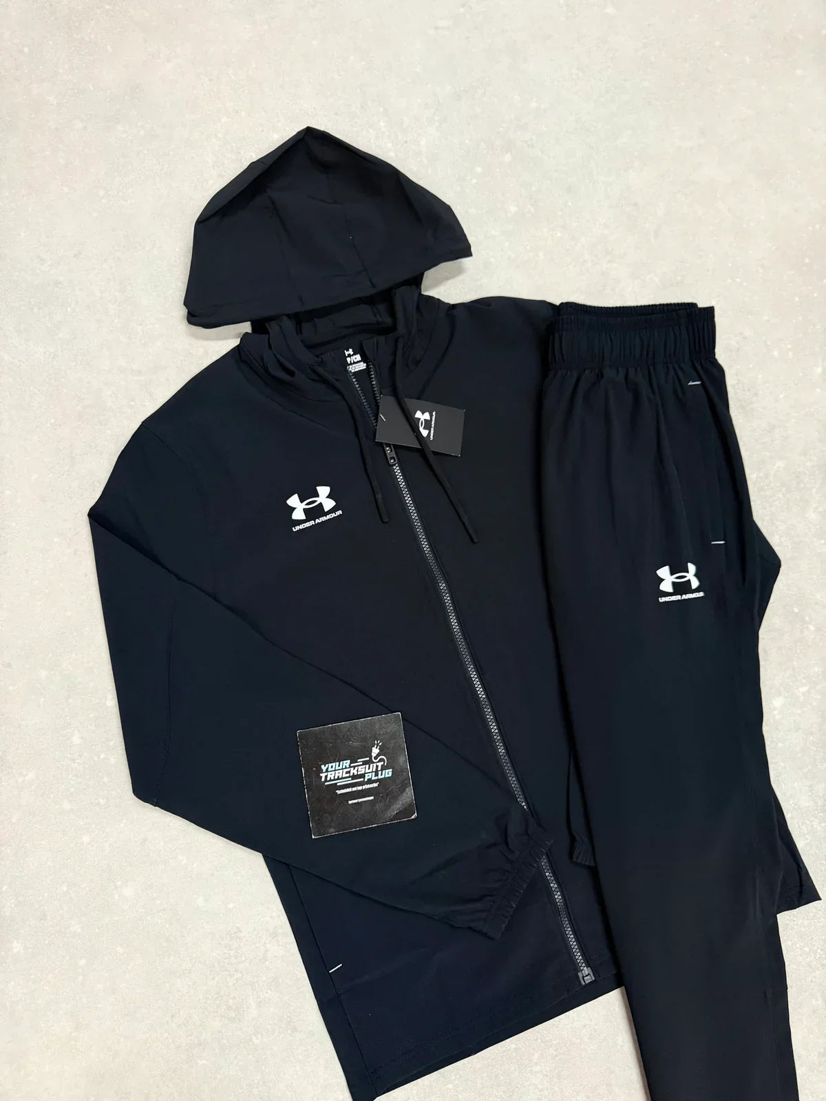 UNDER ARMOUR TRACKSUIT BLACK & WHITE