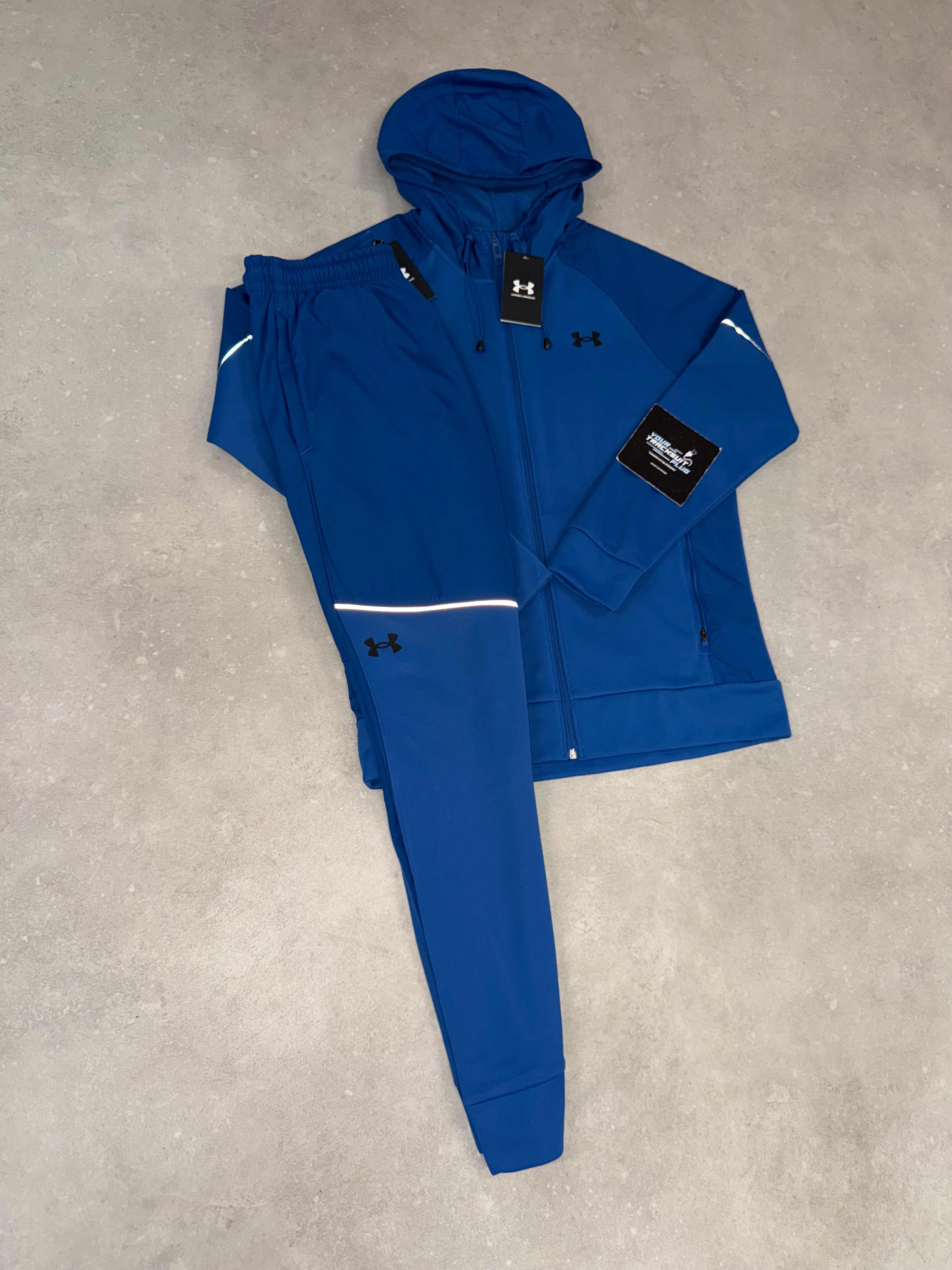 UNDER ARMOUR TRACKSUIT BLUE // THE LATEST