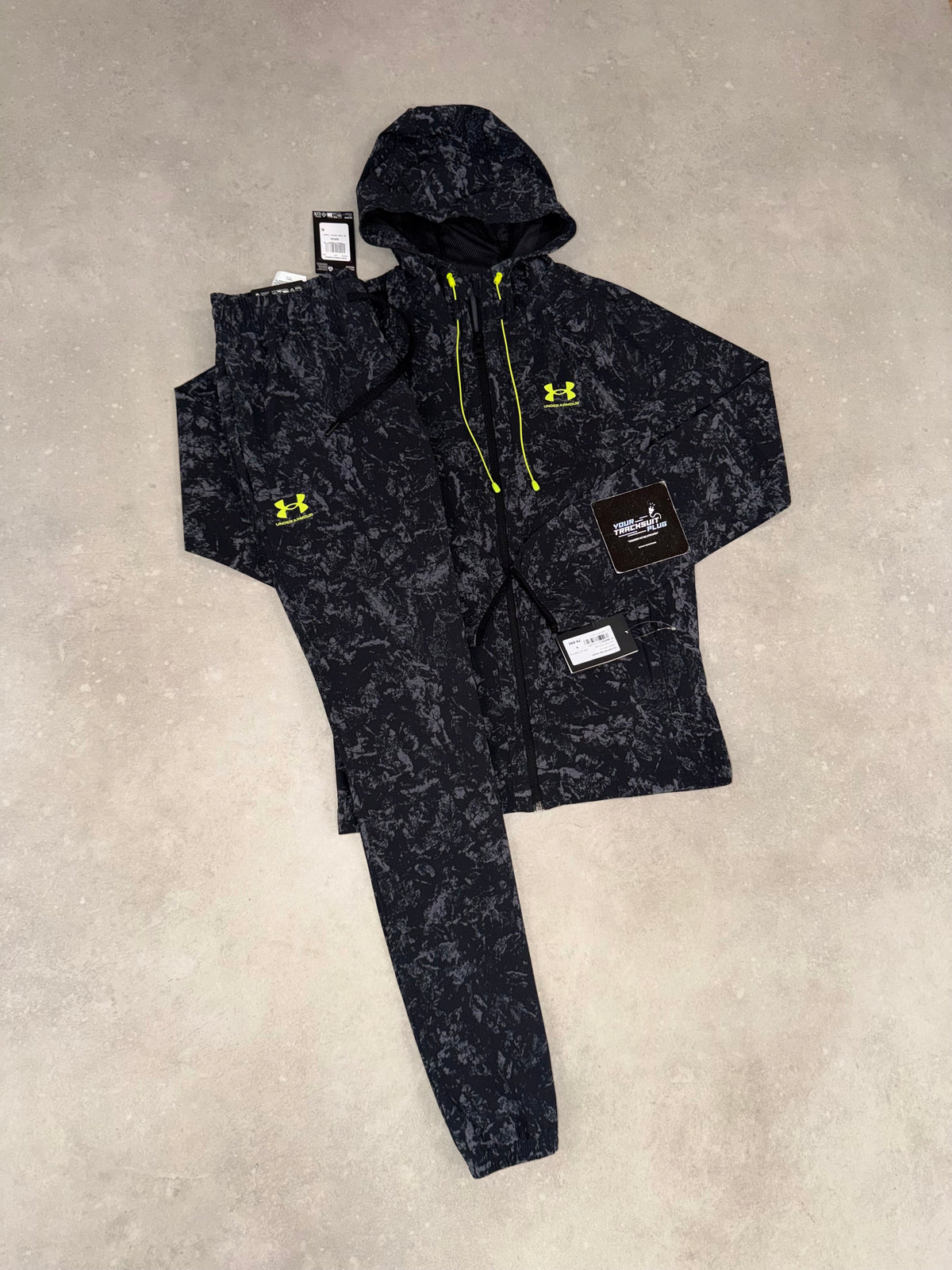 UNDER ARMOUR TRACKSUIT // THE LATEST