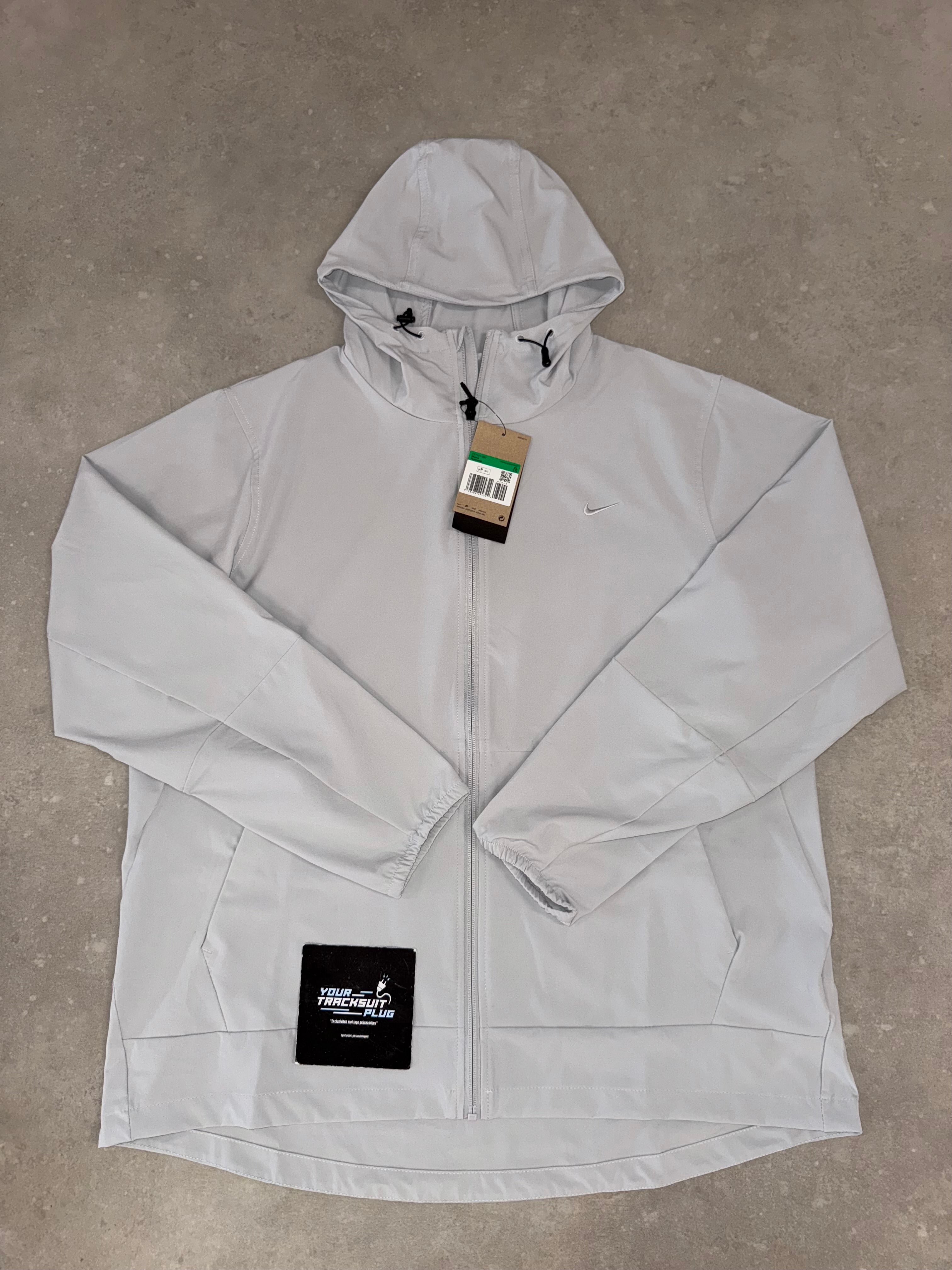 NIKE TRACKSUIT GREY & WHITE // THE LATEST