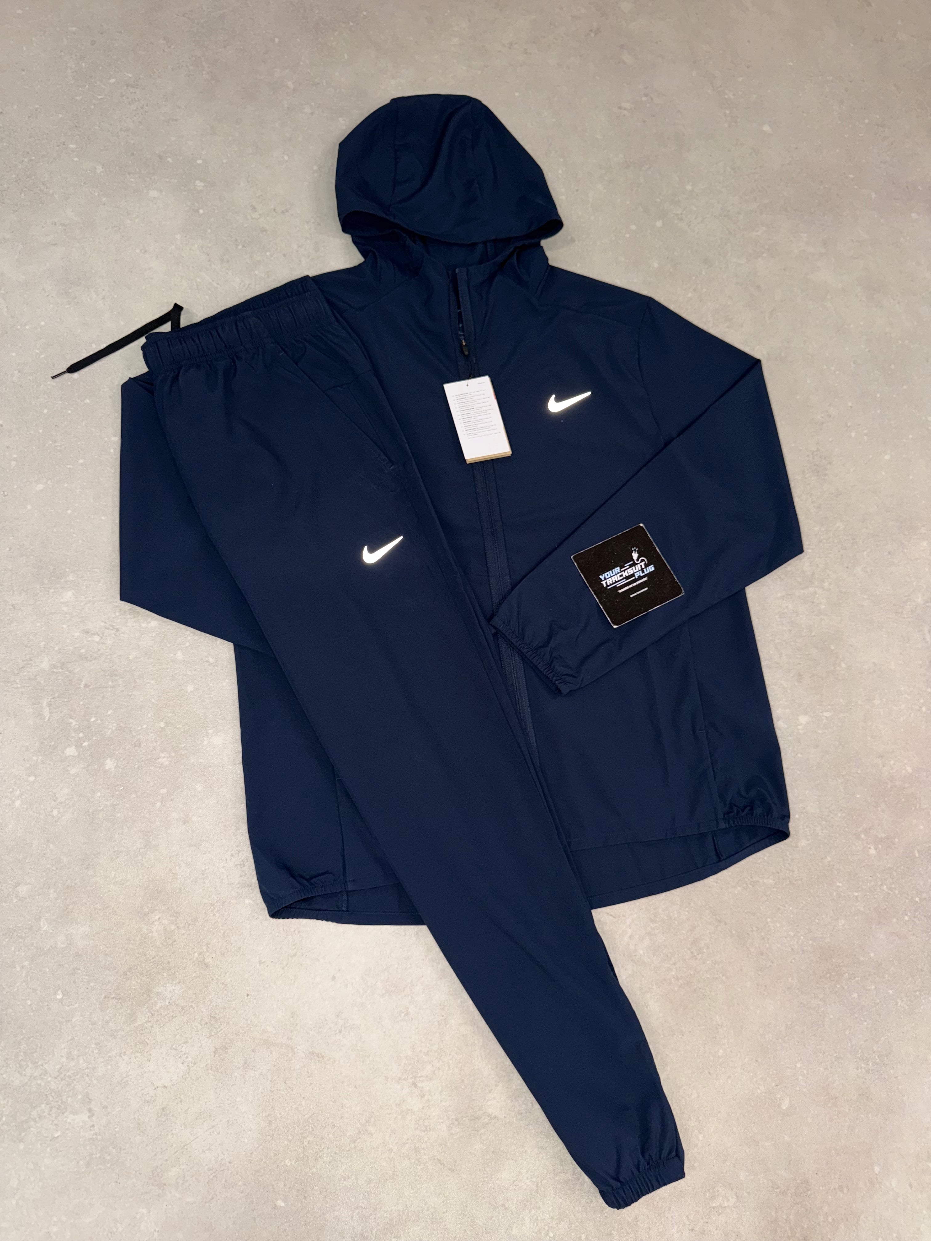 NIKE TRACKSUIT NAVY BLUE // THE LATEST